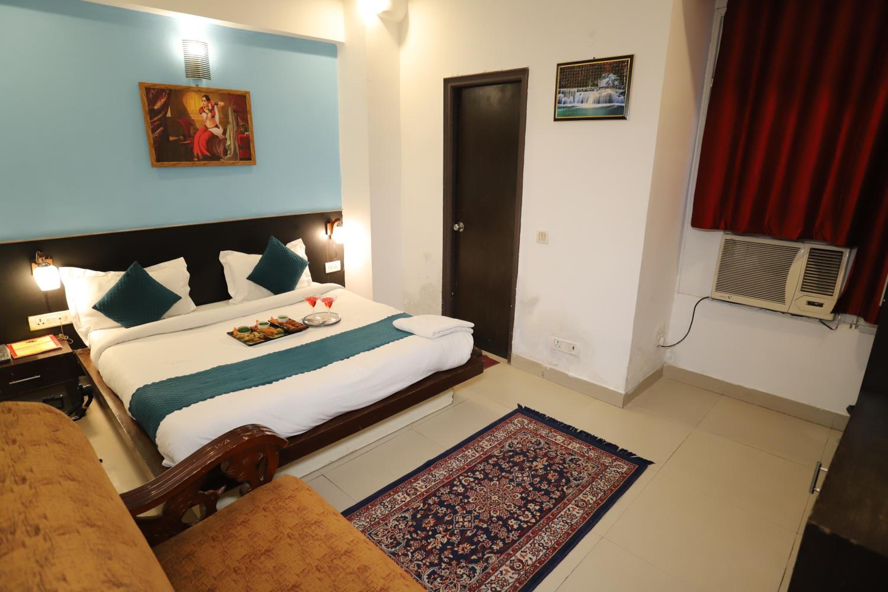 Deluxe Room - Photo 1