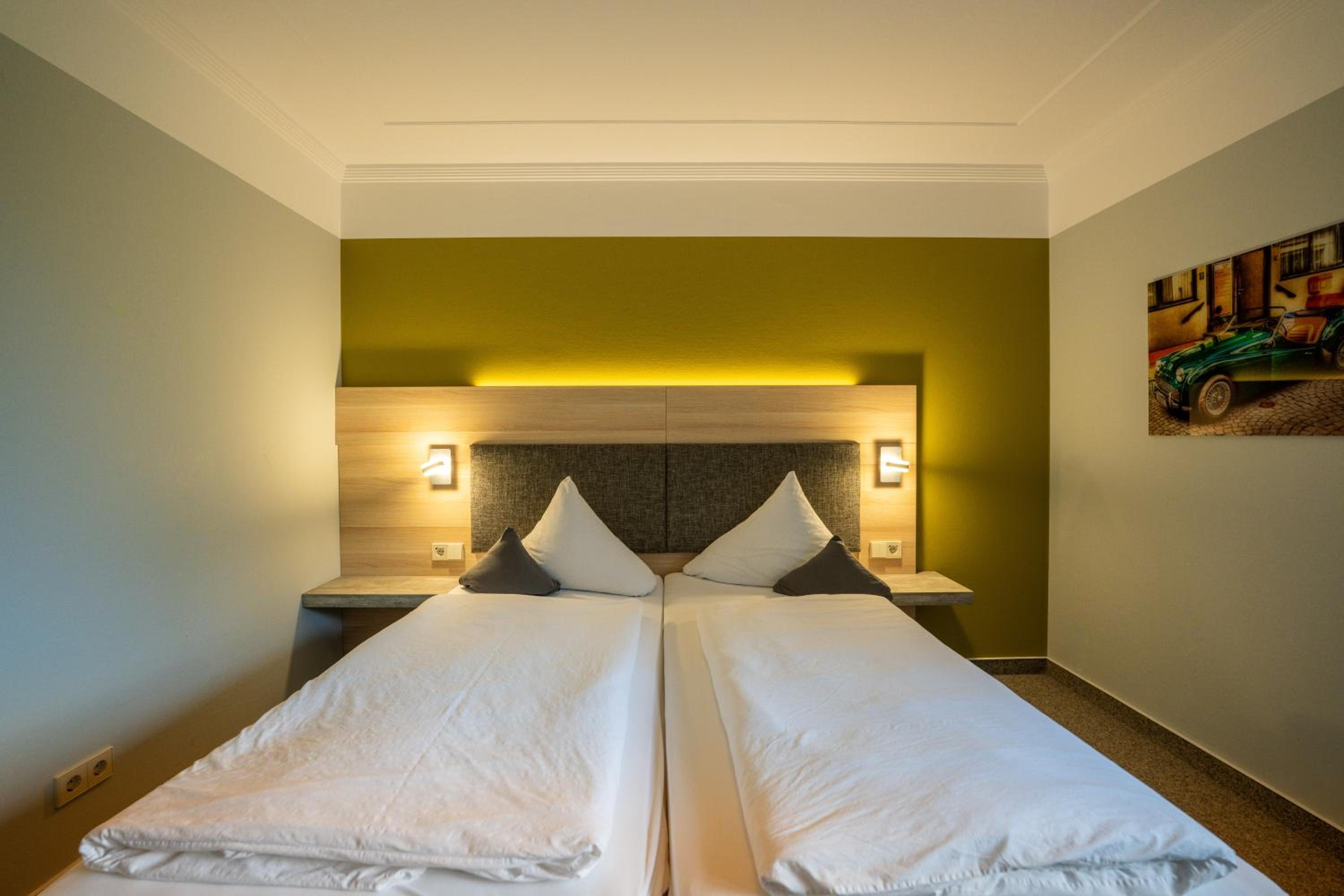 Double Room - Photo 15