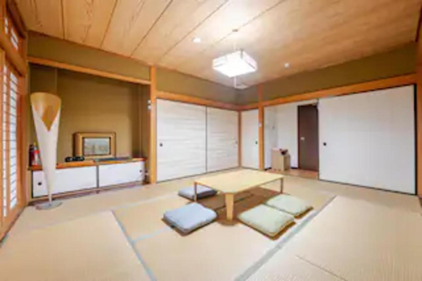 Three-Bedroom Villa - Photo 1