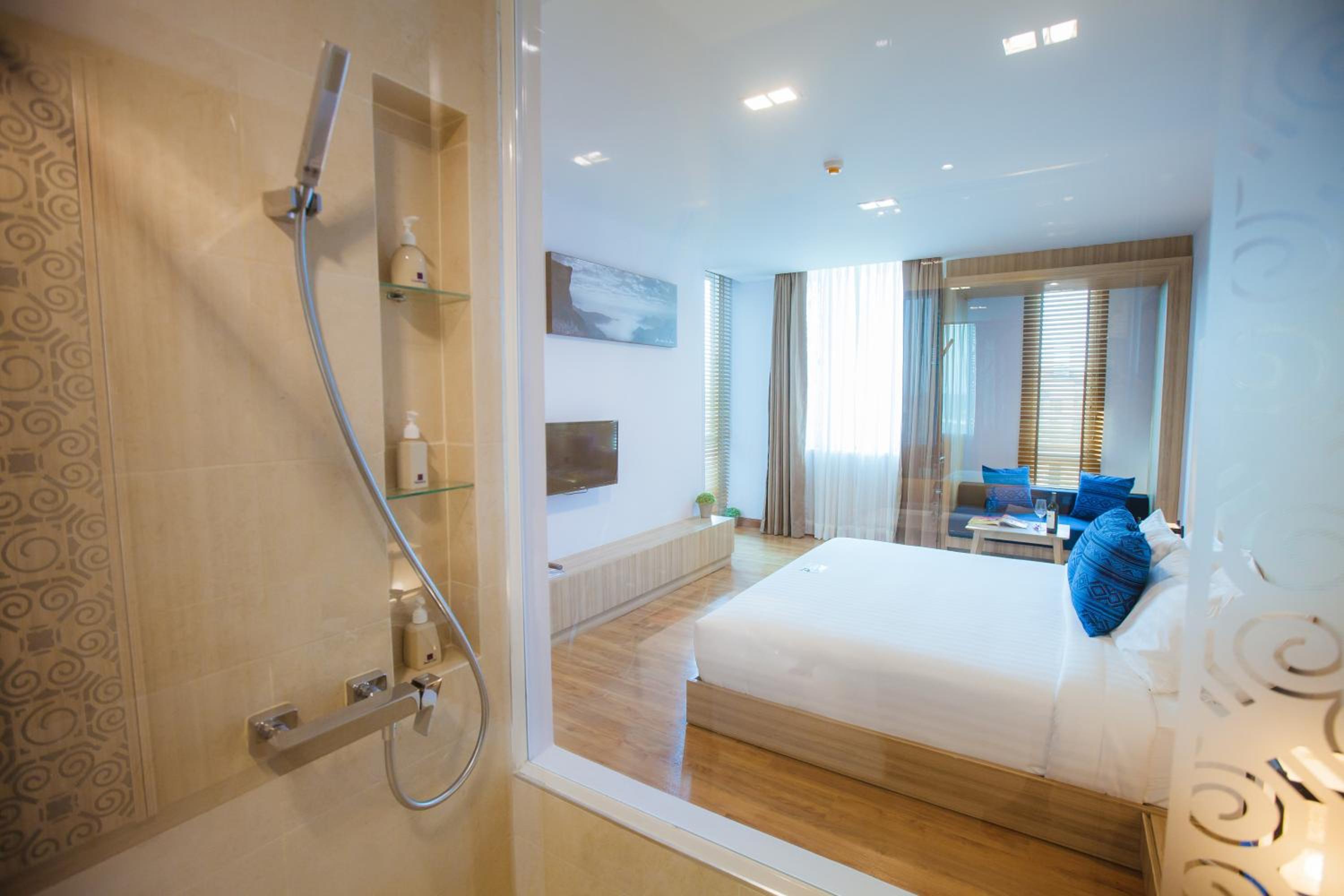 Deluxe Double Room - Photo 7