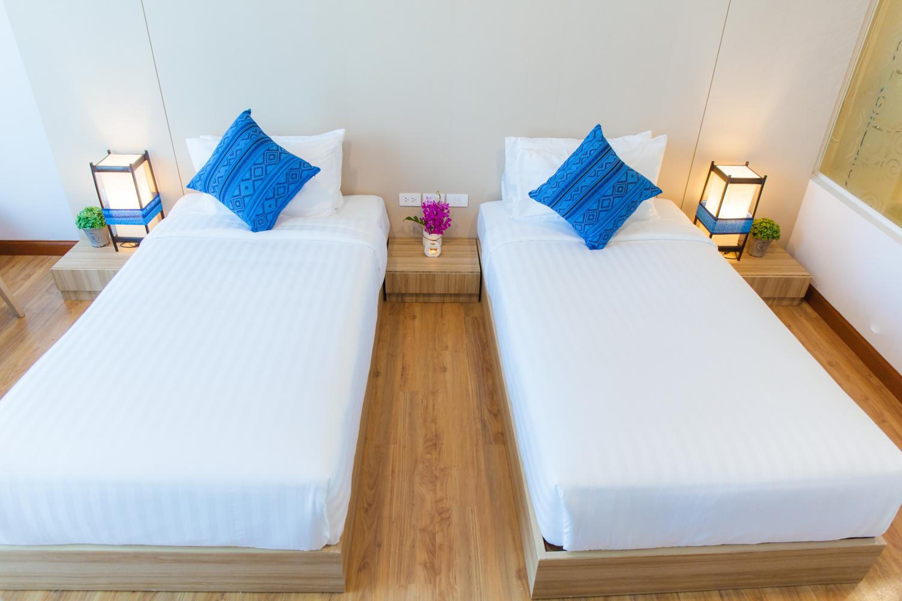 Deluxe Twin Room - Photo 3