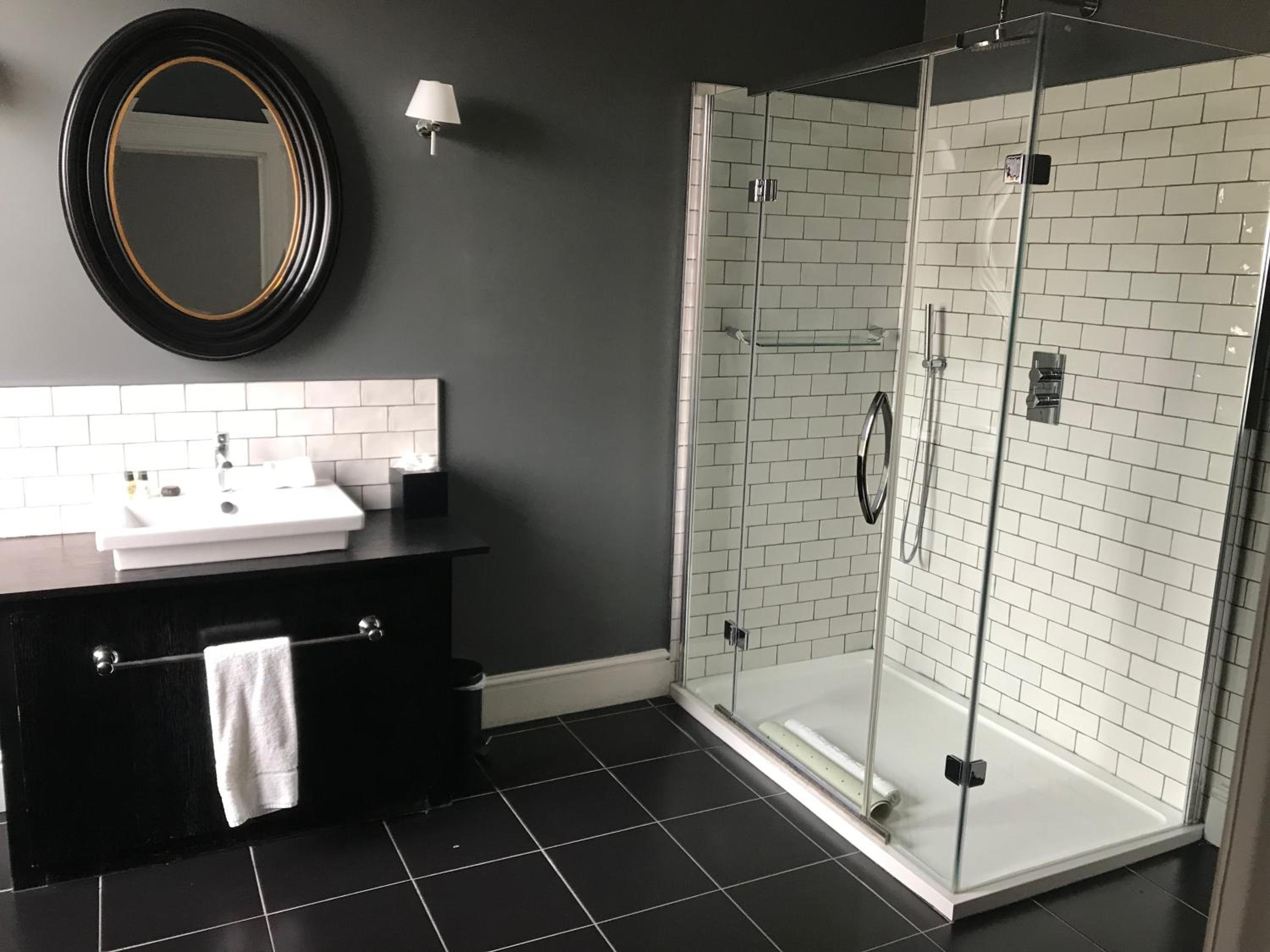 Deluxe Double or Twin Room photo 2