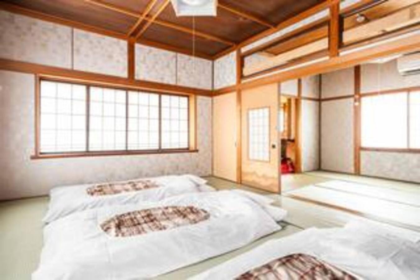 Two-Bedroom Villa - Photo 8