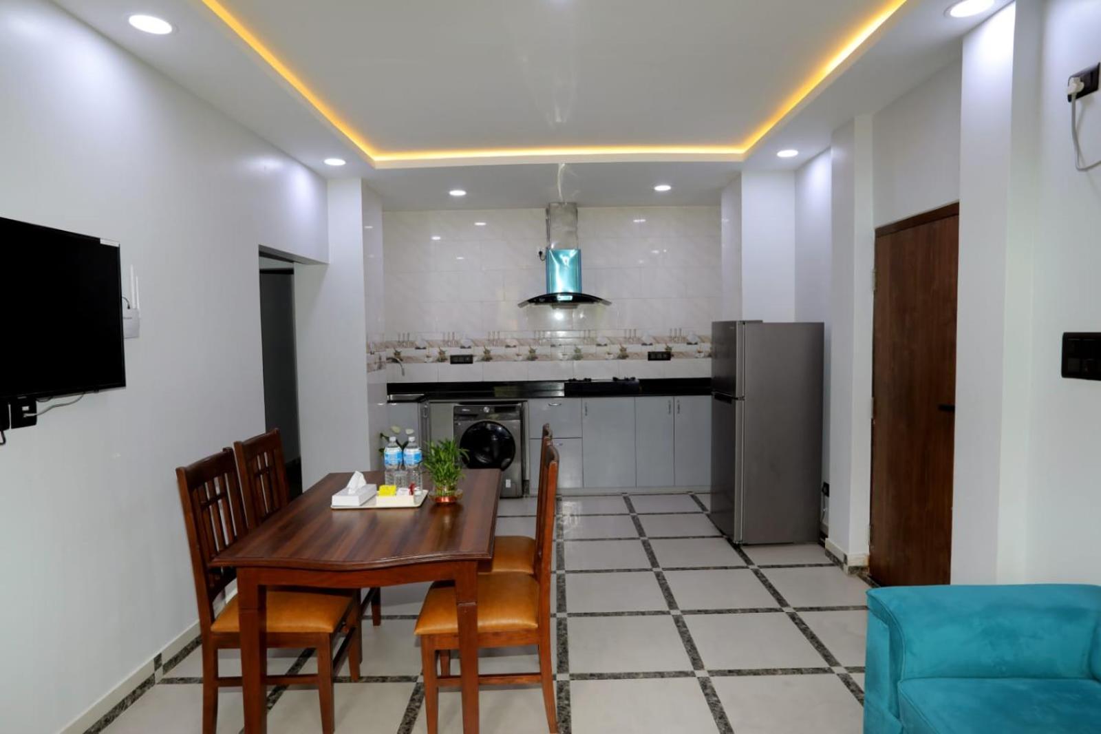 One-Bedroom Apartment with View photo 1