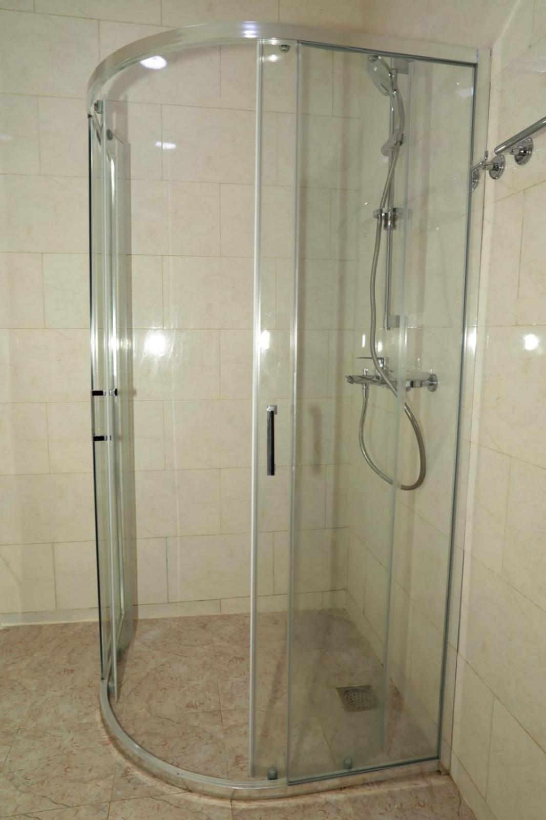 One-Bedroom Apartment with View photo 2