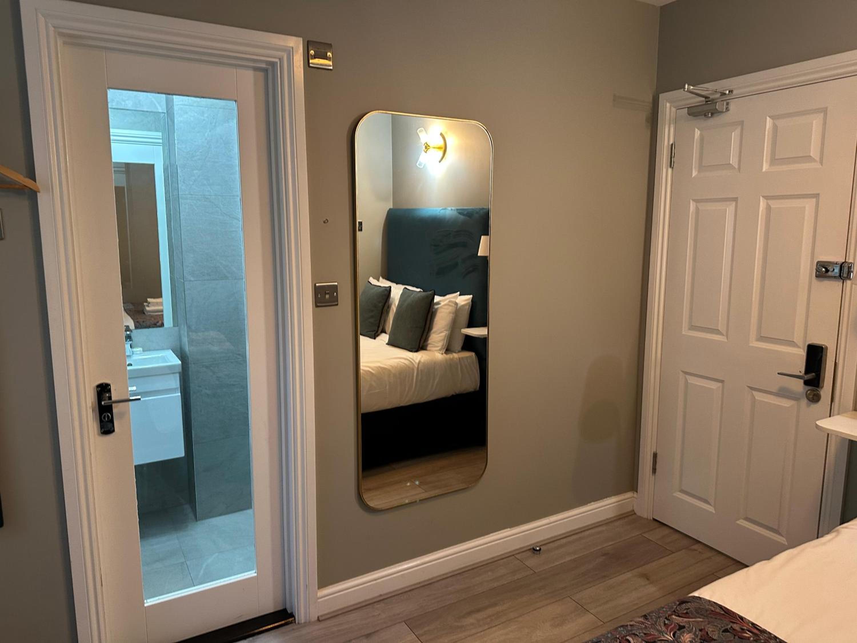 Economy Double Room