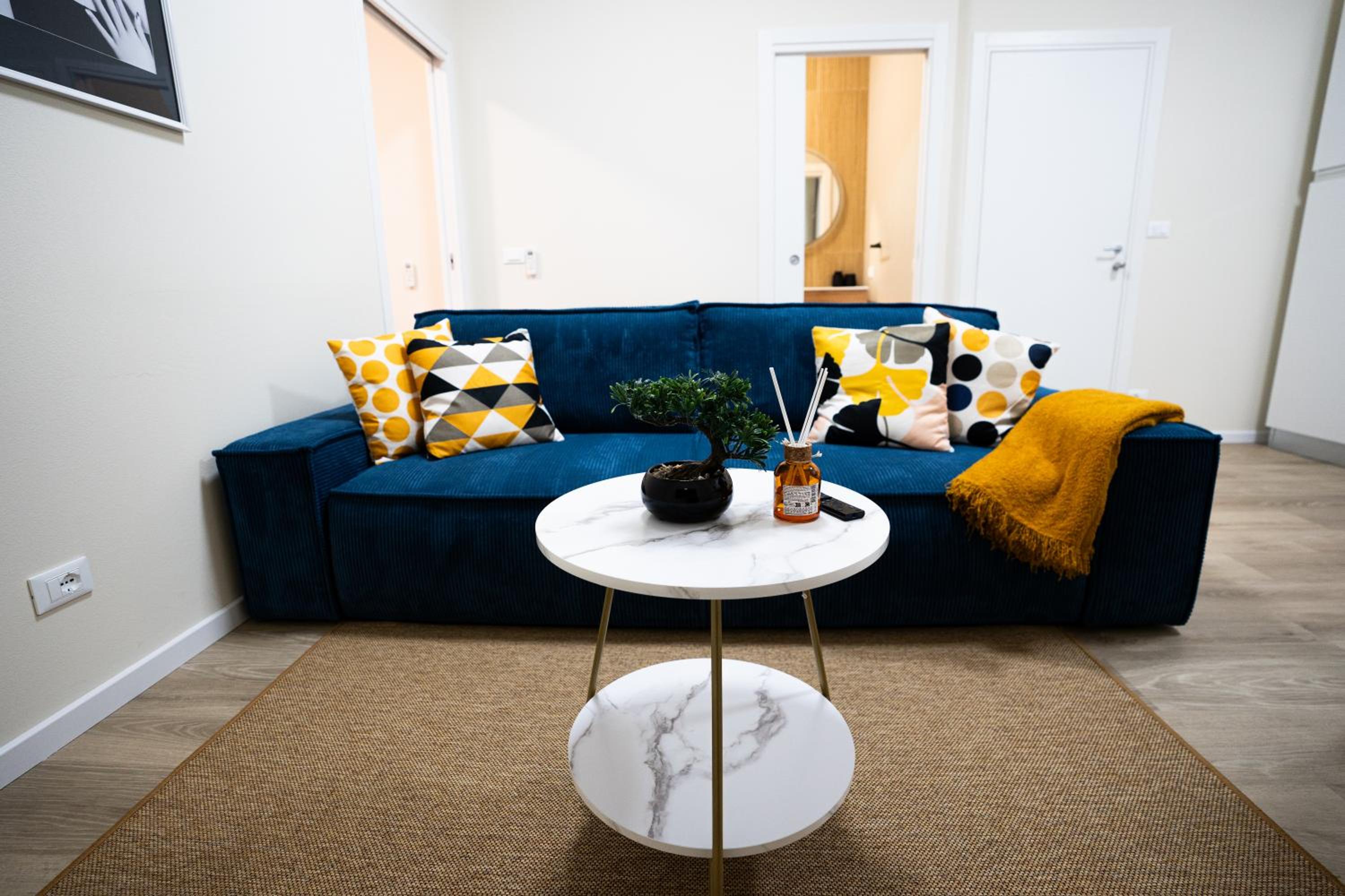 One-Bedroom Apartment