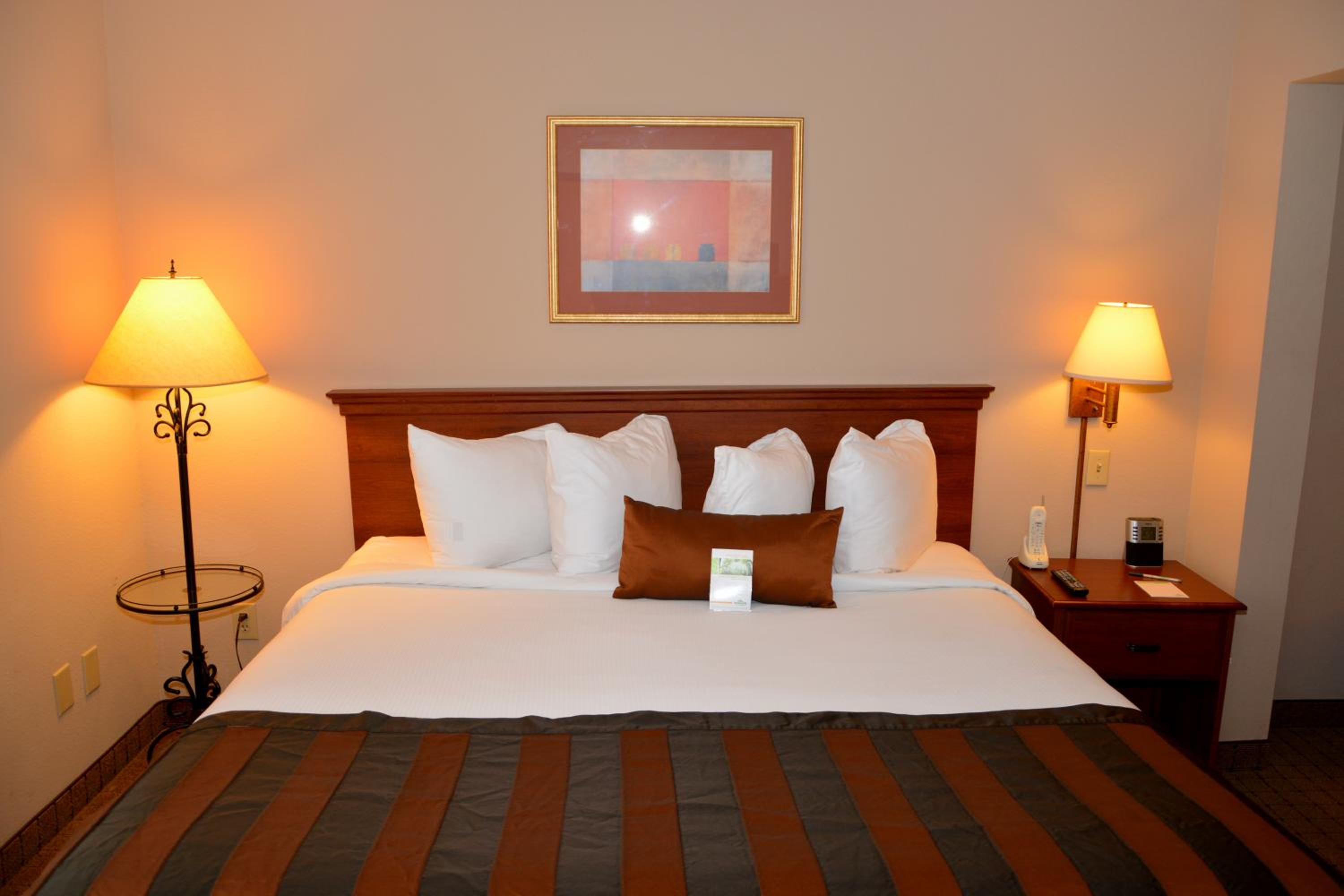 King Room - Disability Access - Non-Smoking - Photo 1