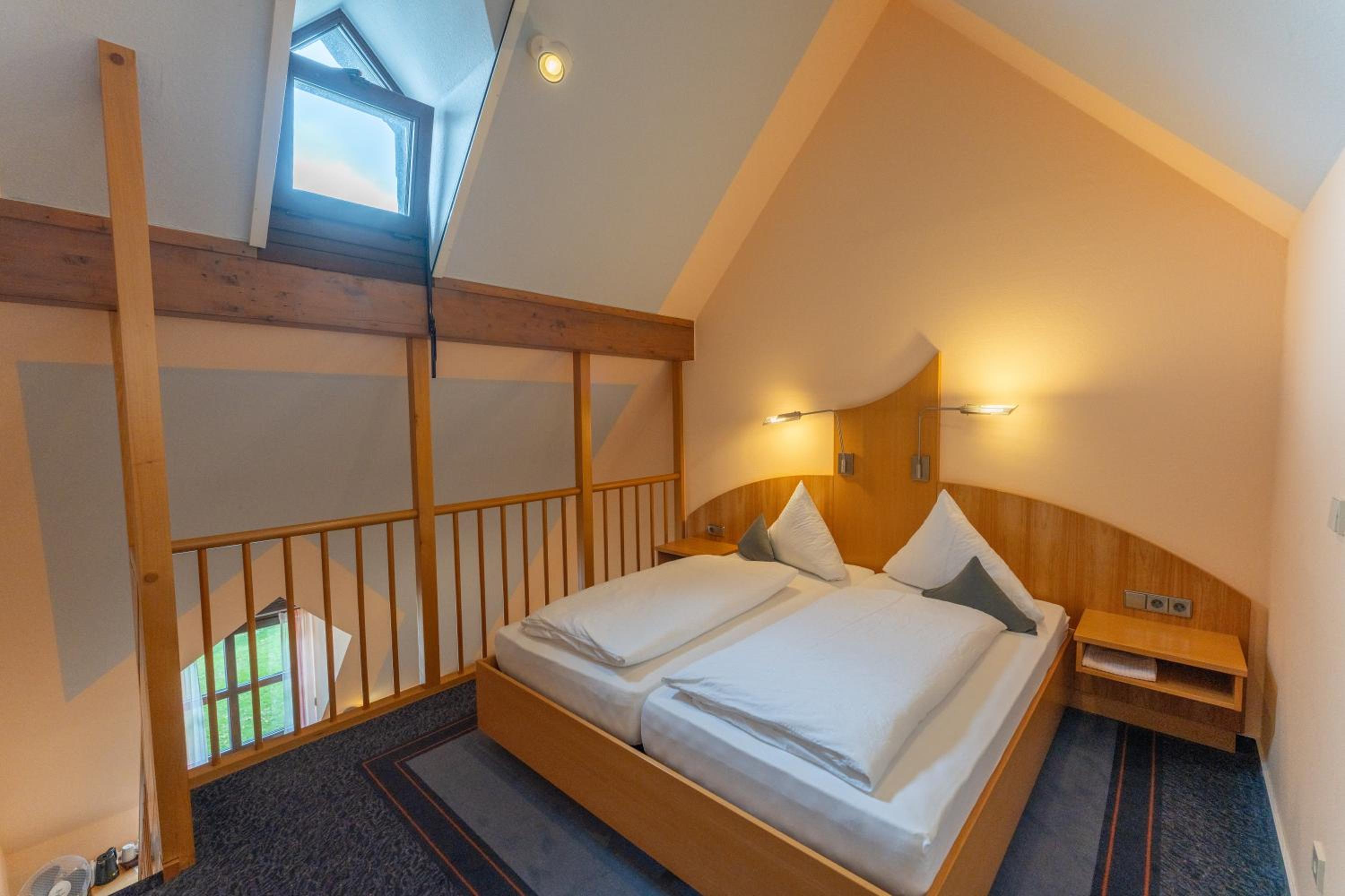 Triple Room - Photo 7