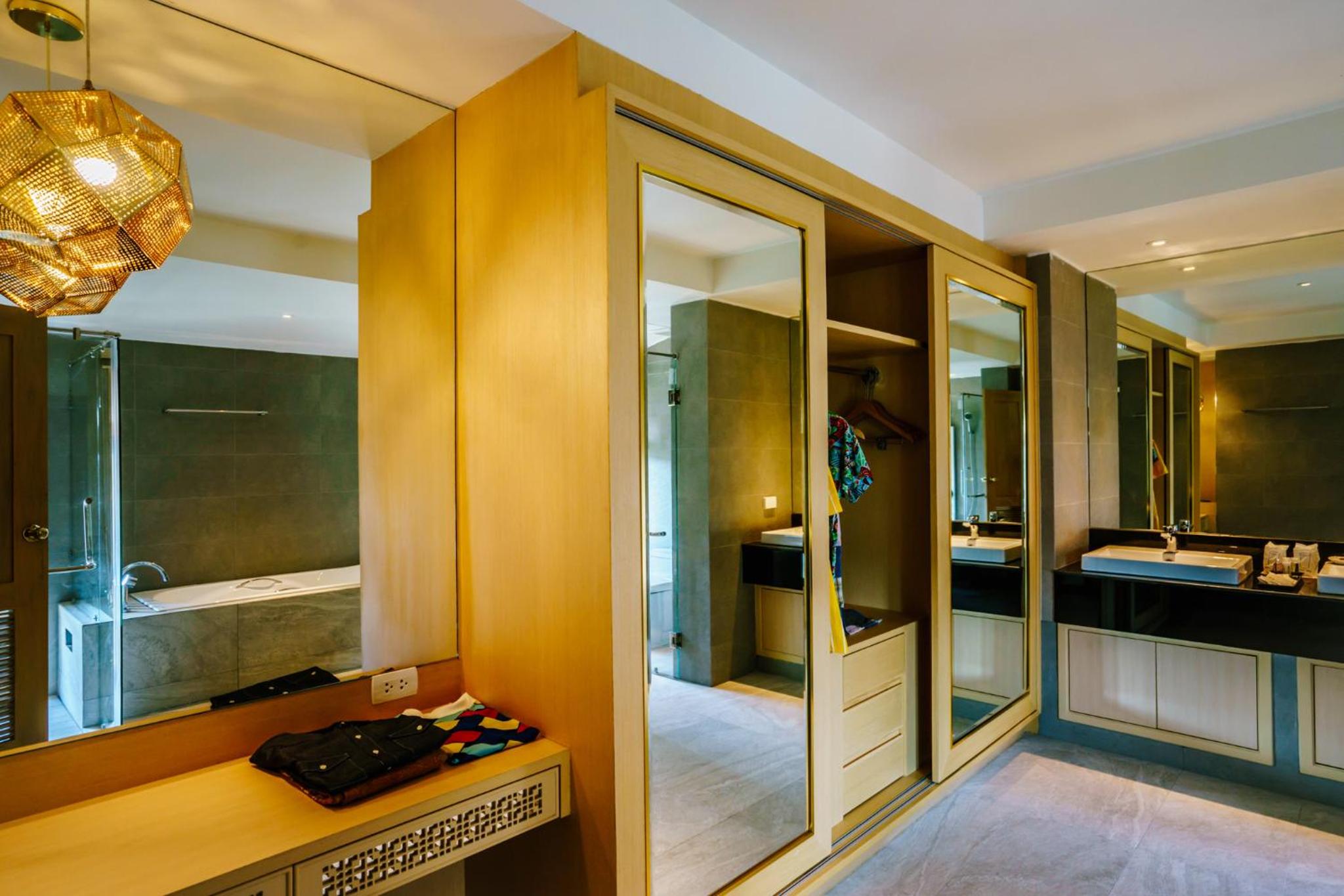 Penthouse Suite - Photo 4