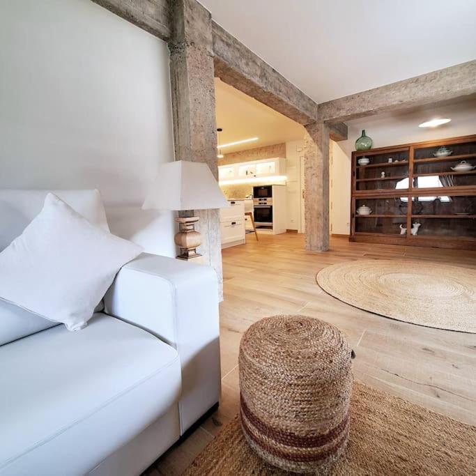 Apartamento de dos habitaciones con balcón
