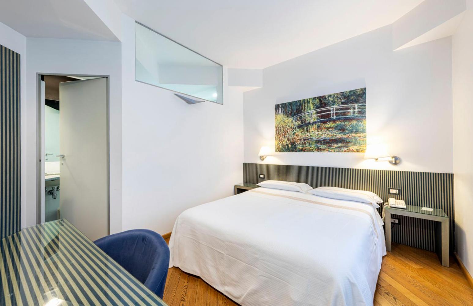 Double or Twin Room - Photo 2