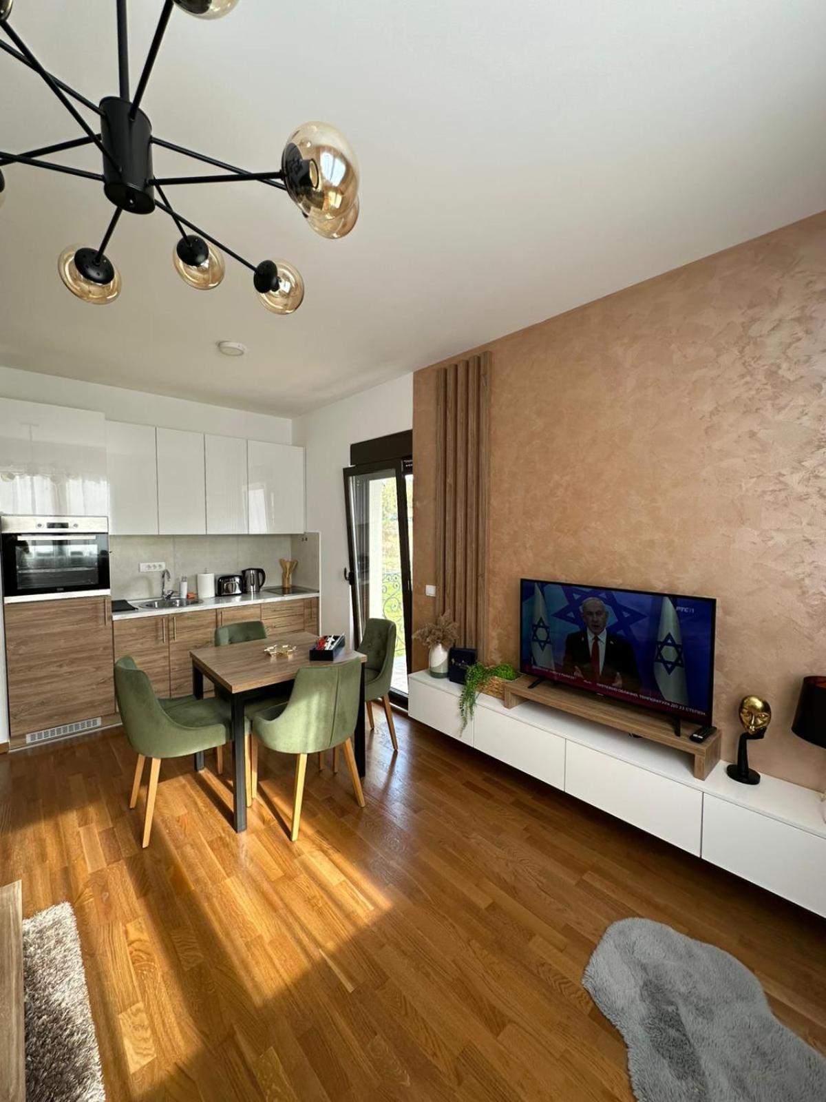 Deluxe Queen Suite - Photo 80