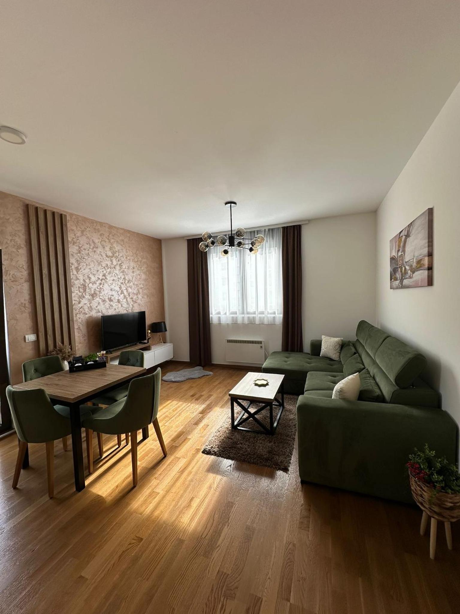 Deluxe Queen Suite - Photo 81