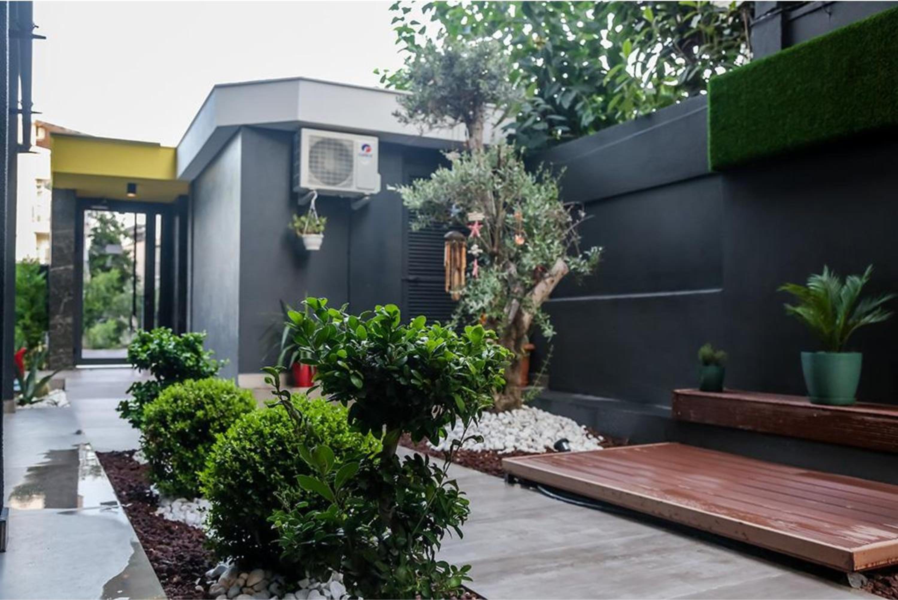 Studio with Balcony photo 2