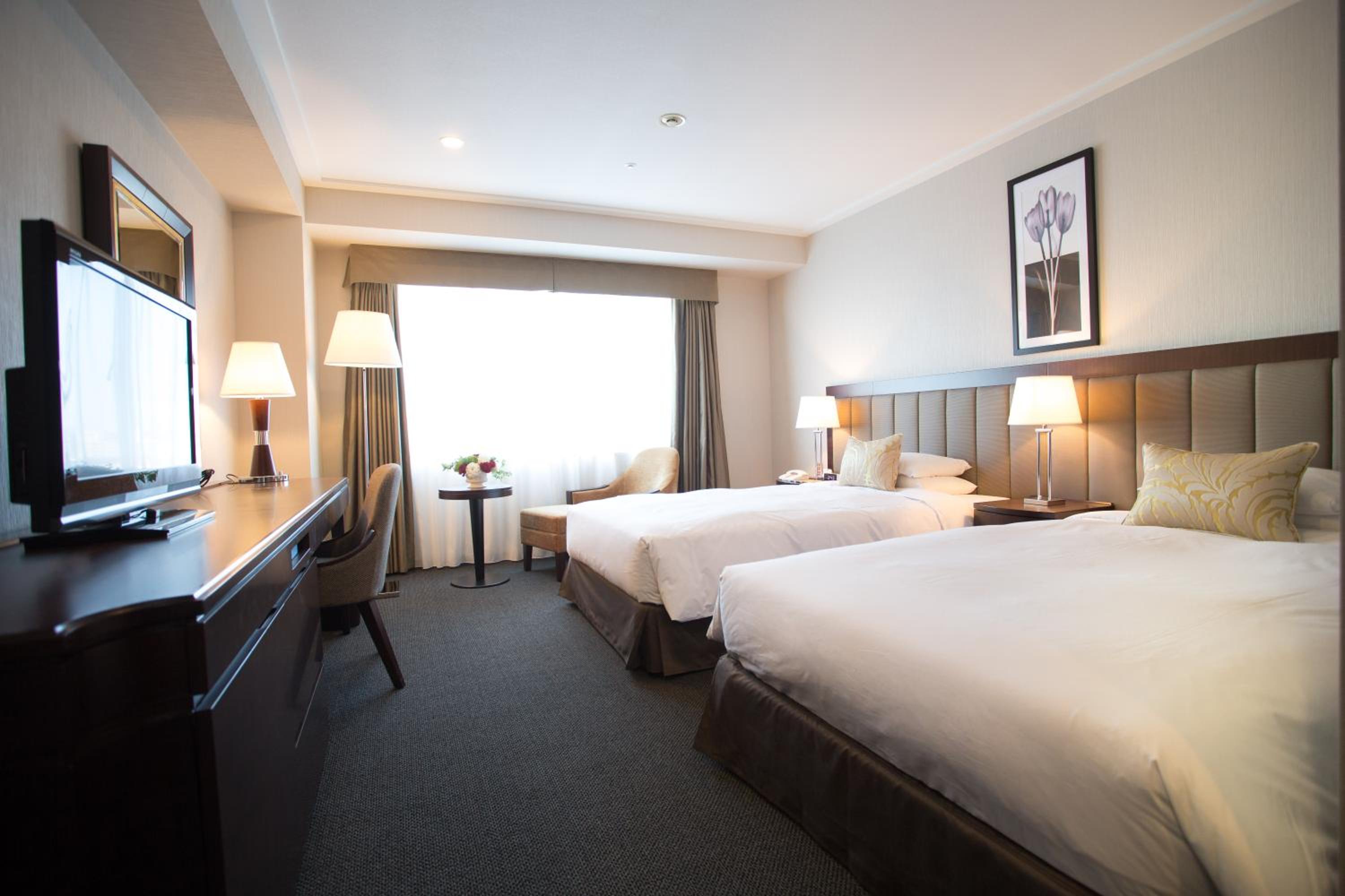 Superior Floor Twin Room with Separate Bathroom - Non-Smoking - Photo 1