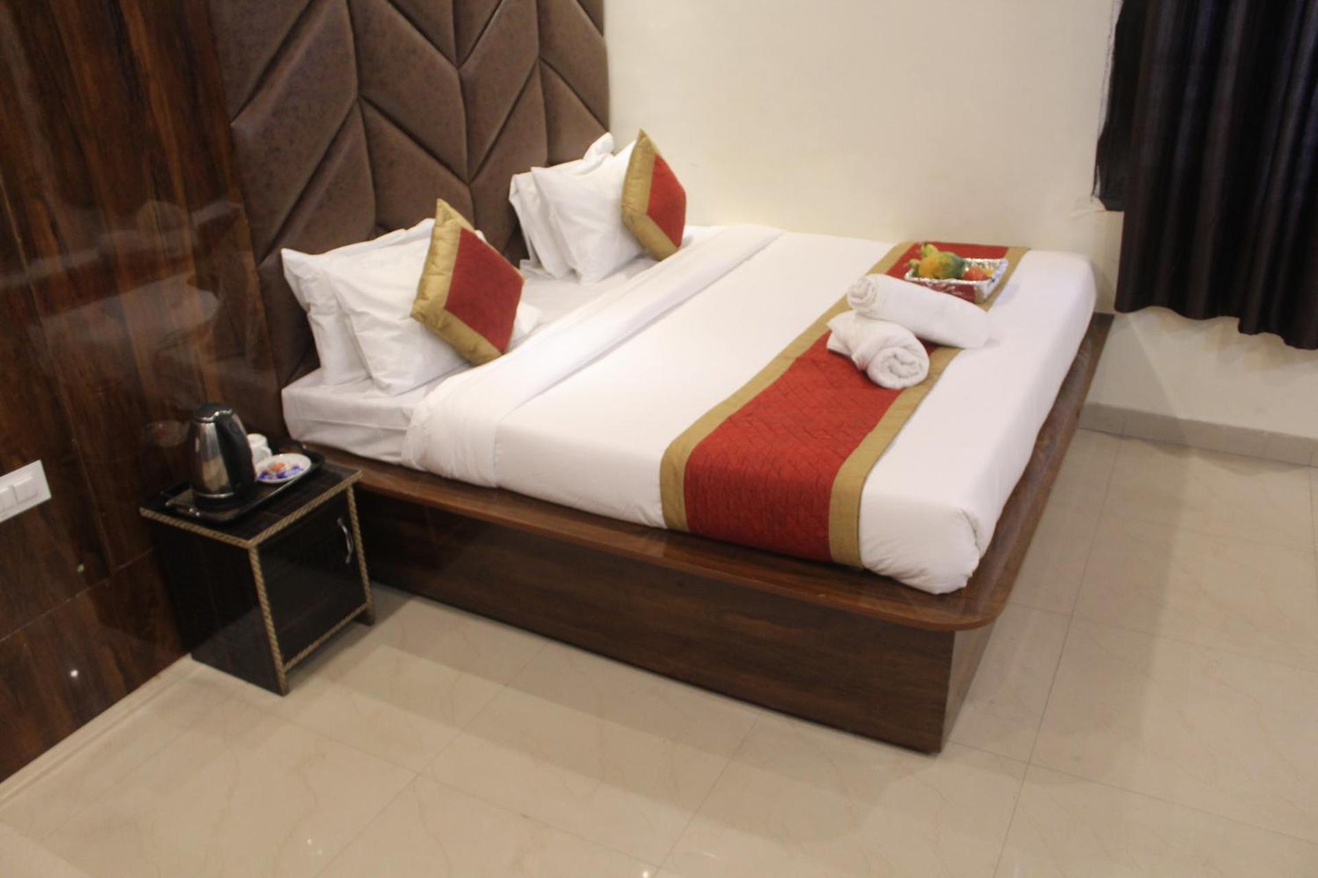 Deluxe Double Room photo 2