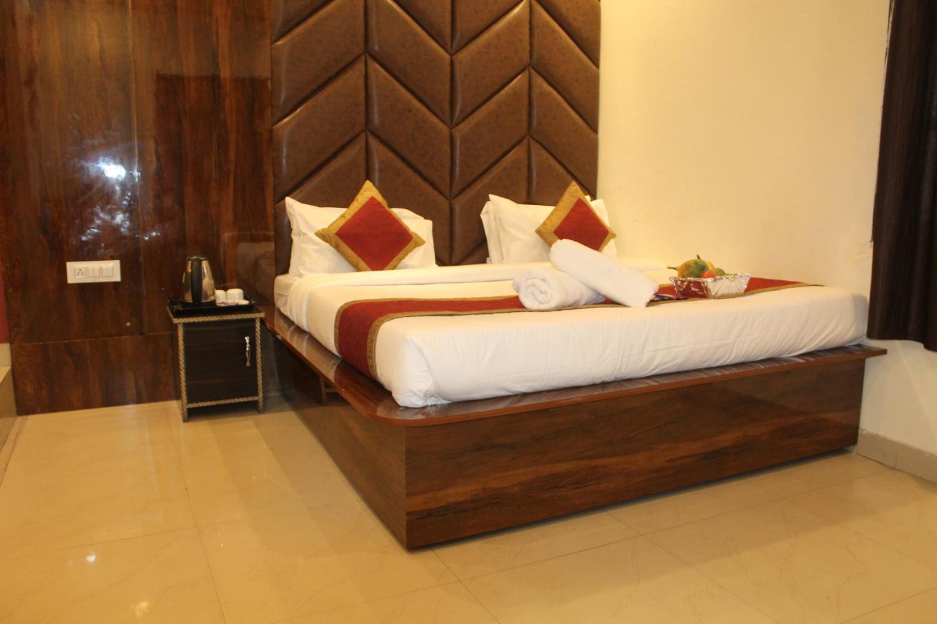 Deluxe Double Room photo 3