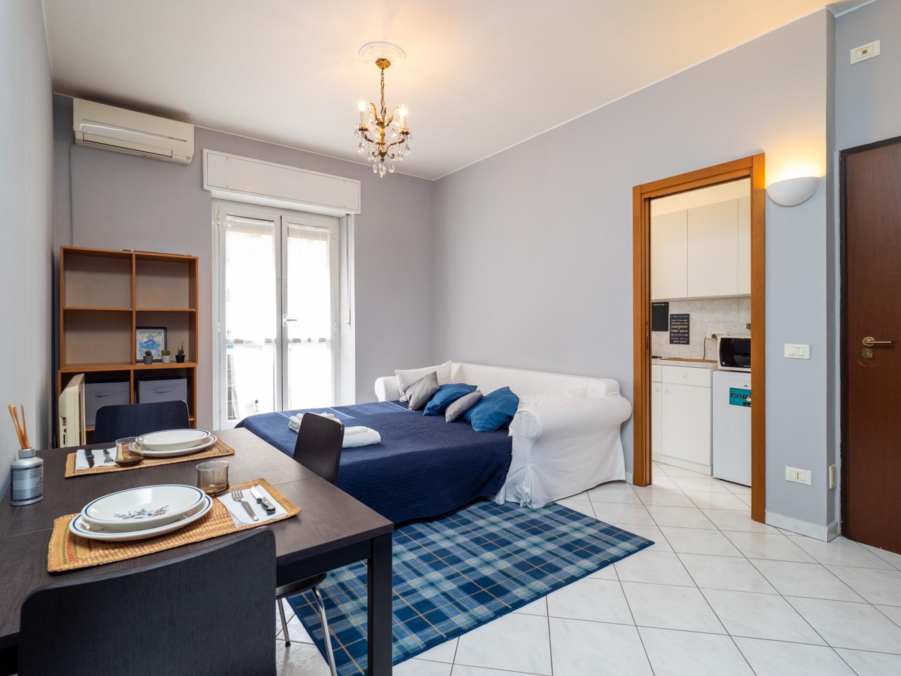 One-Bedroom Apartment