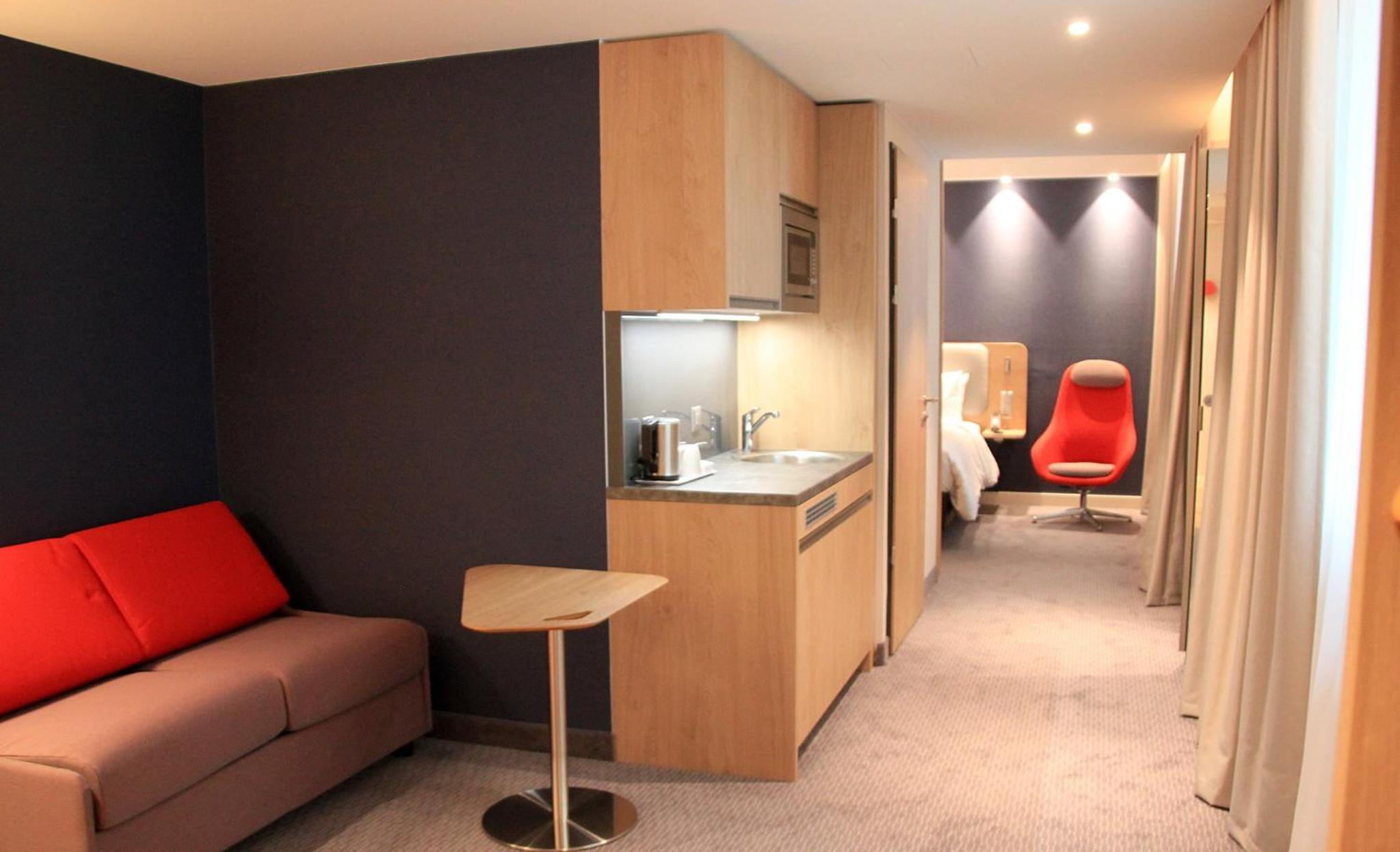 Suite - Photo 4