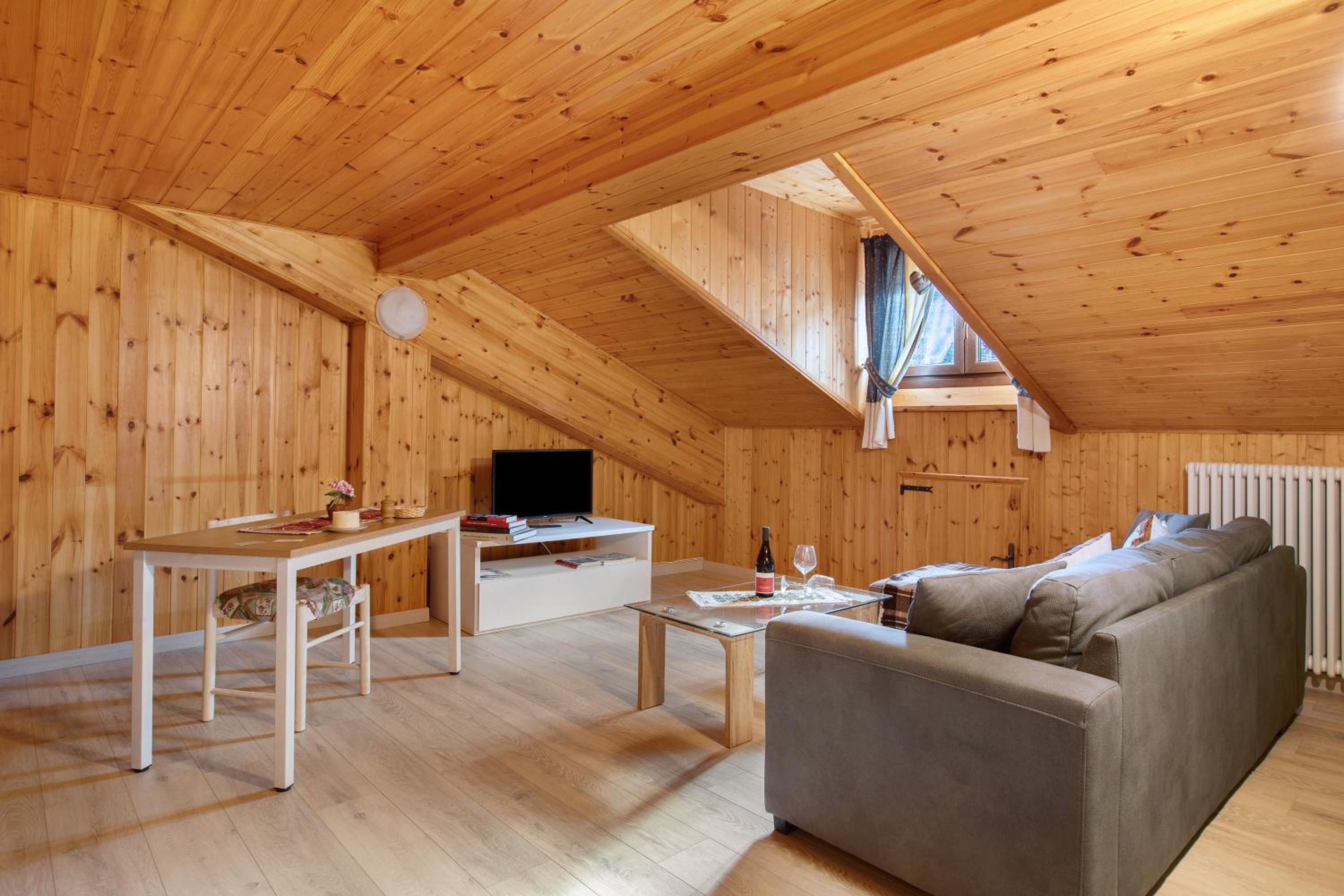 Three-Bedroom Premium Apartment with Balcony photo 1