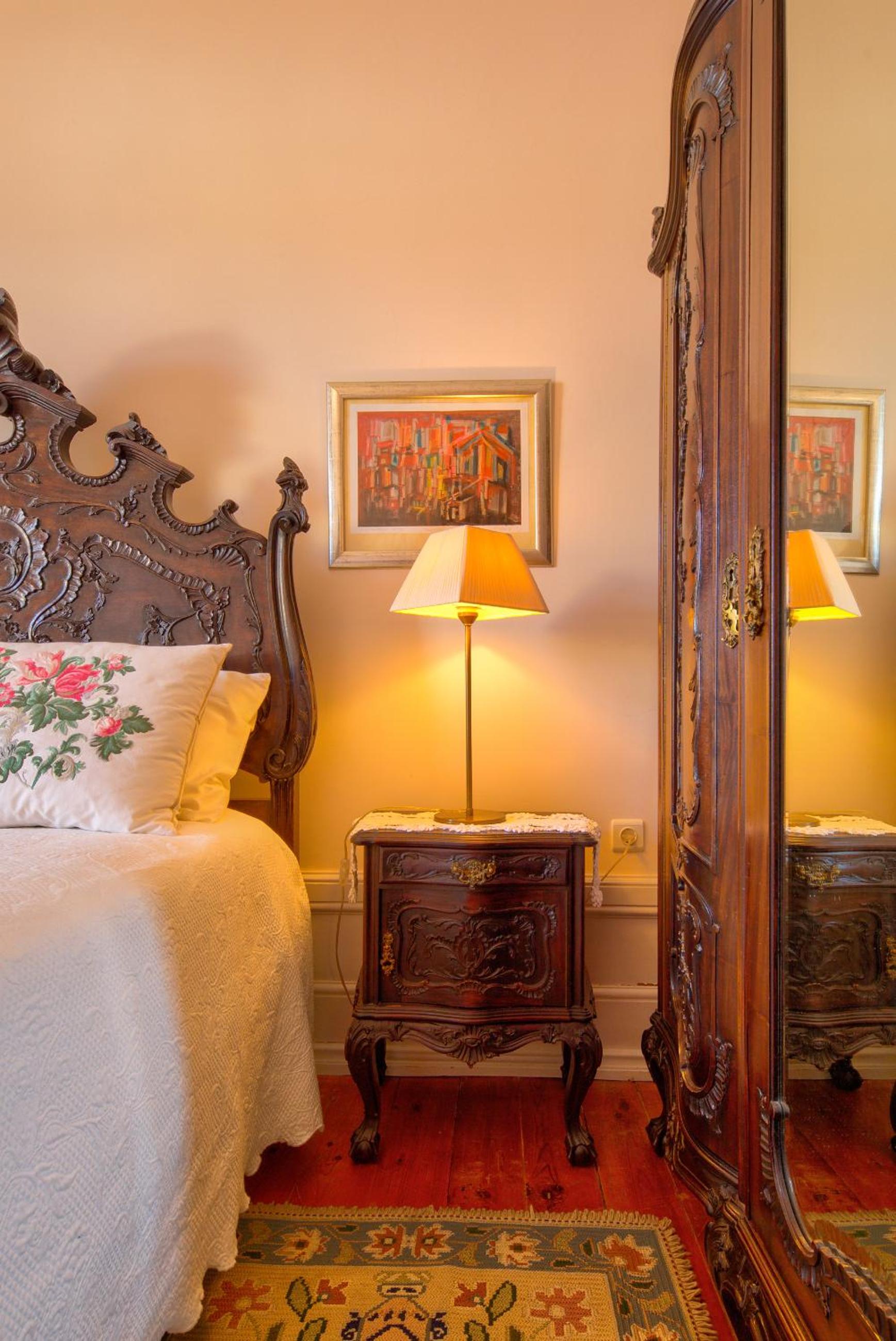 Double Room with Balcony - Photo 5