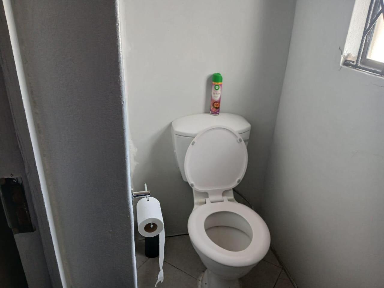 Double Room with Private Bathroom photo 3