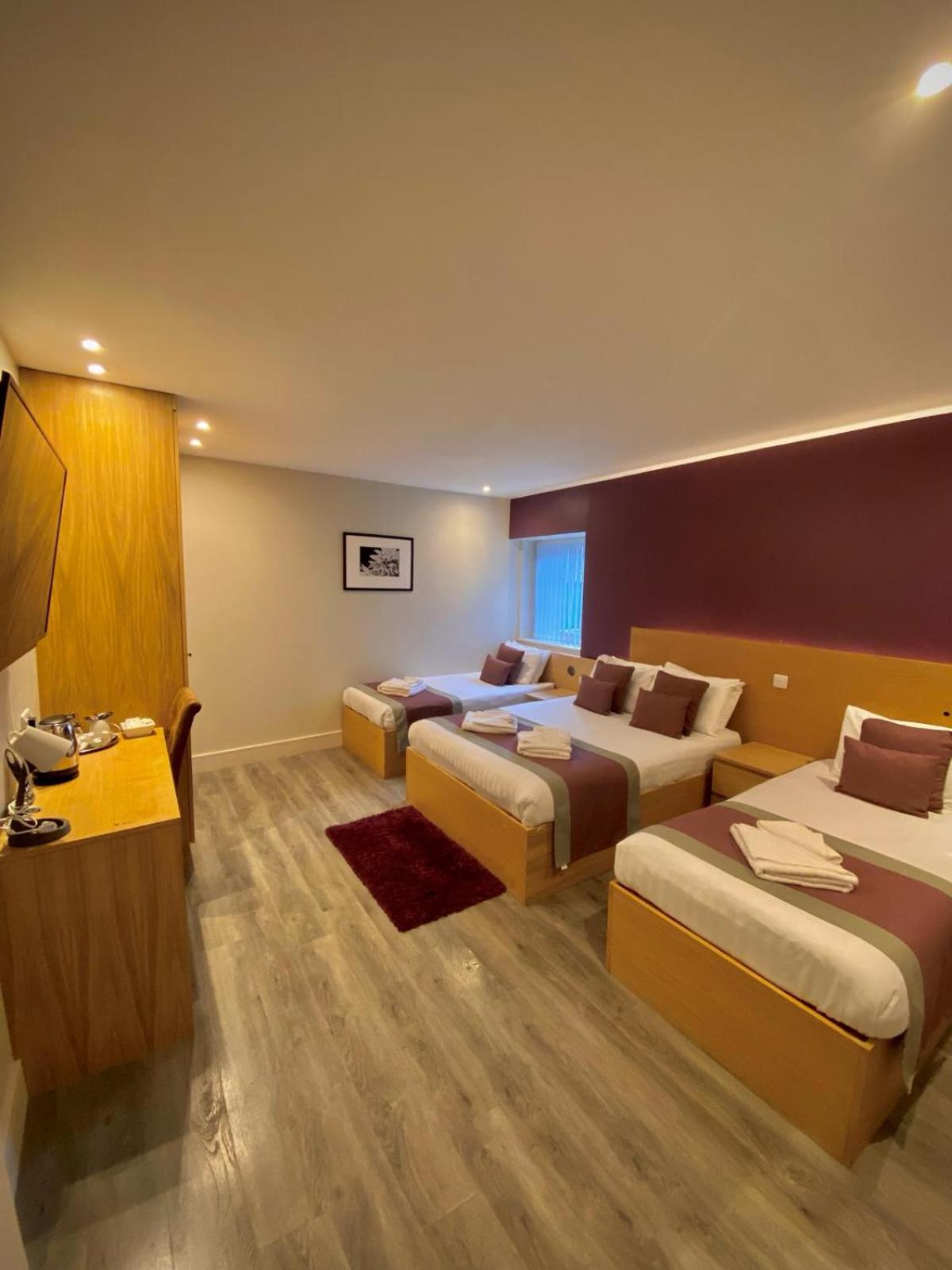 Family Plus Room