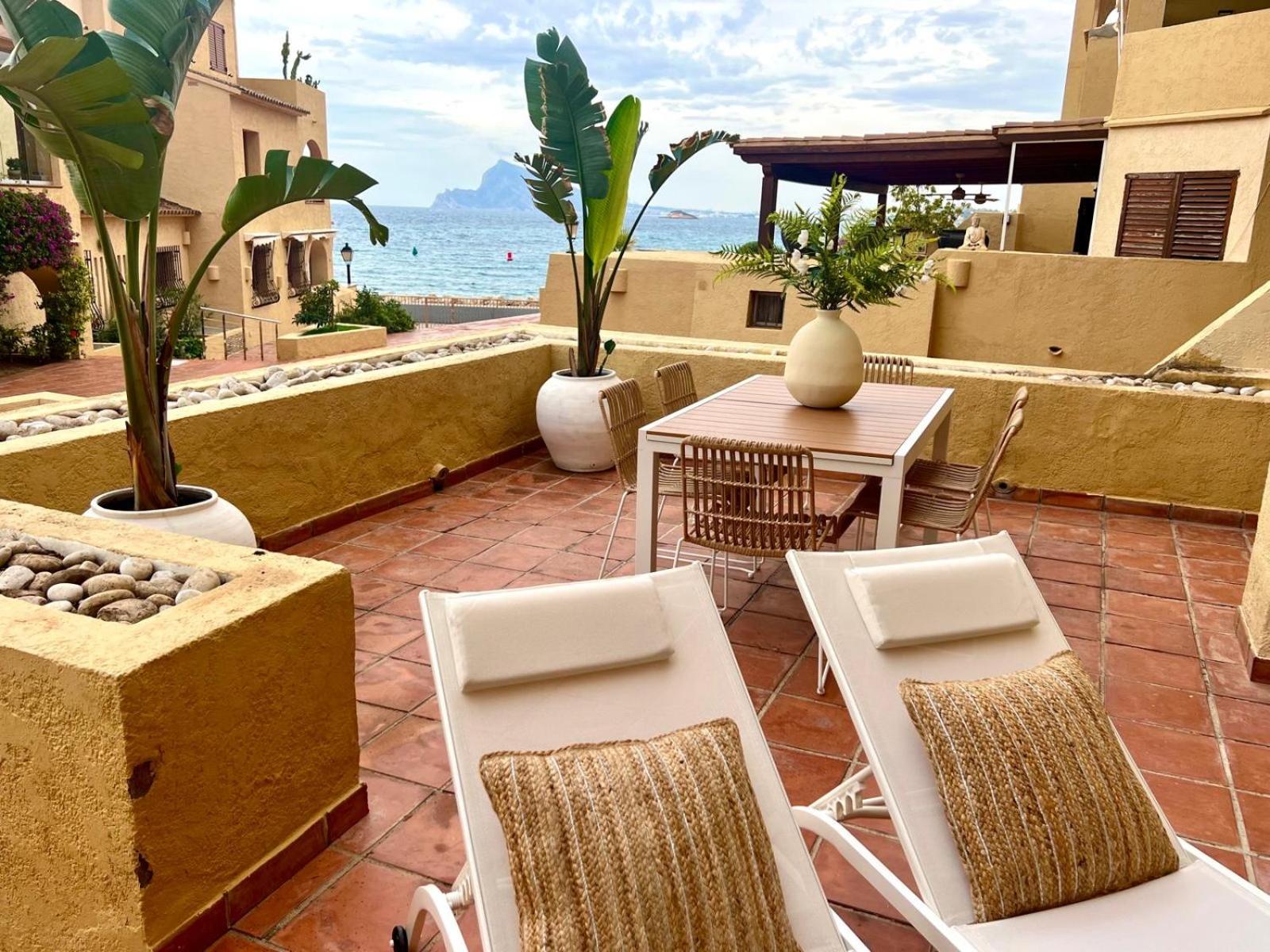 Apartment with Terrace photo 2