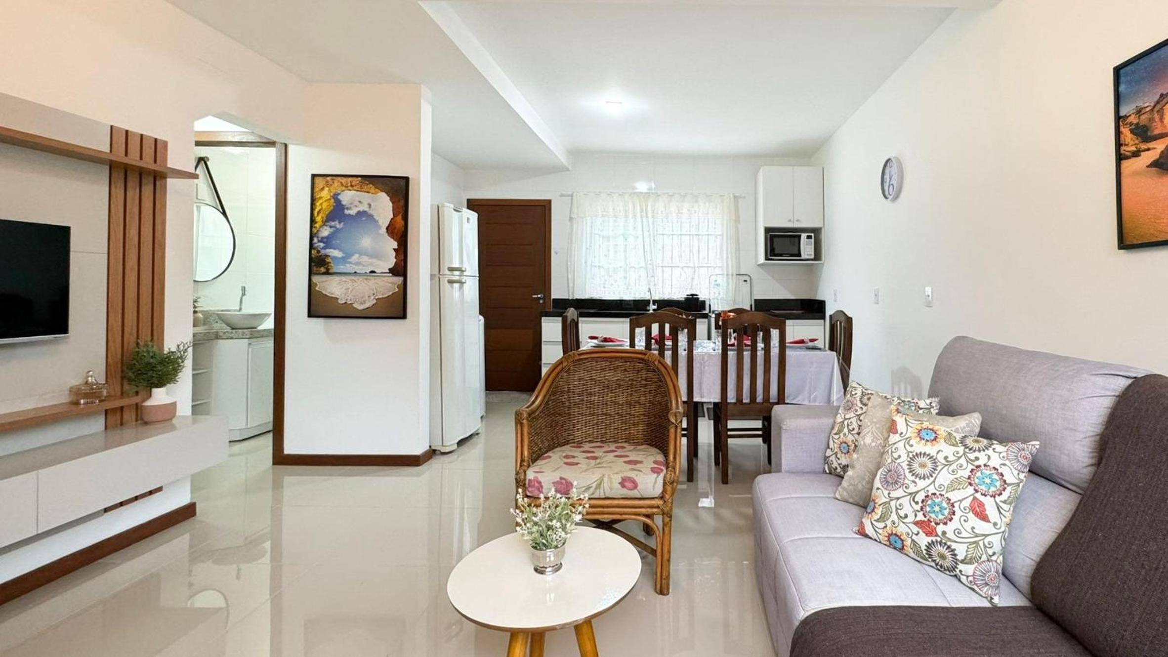 Apartment photo 2