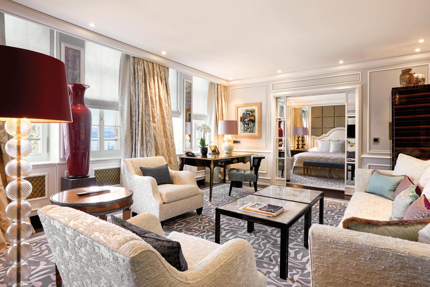 Deluxe Suite