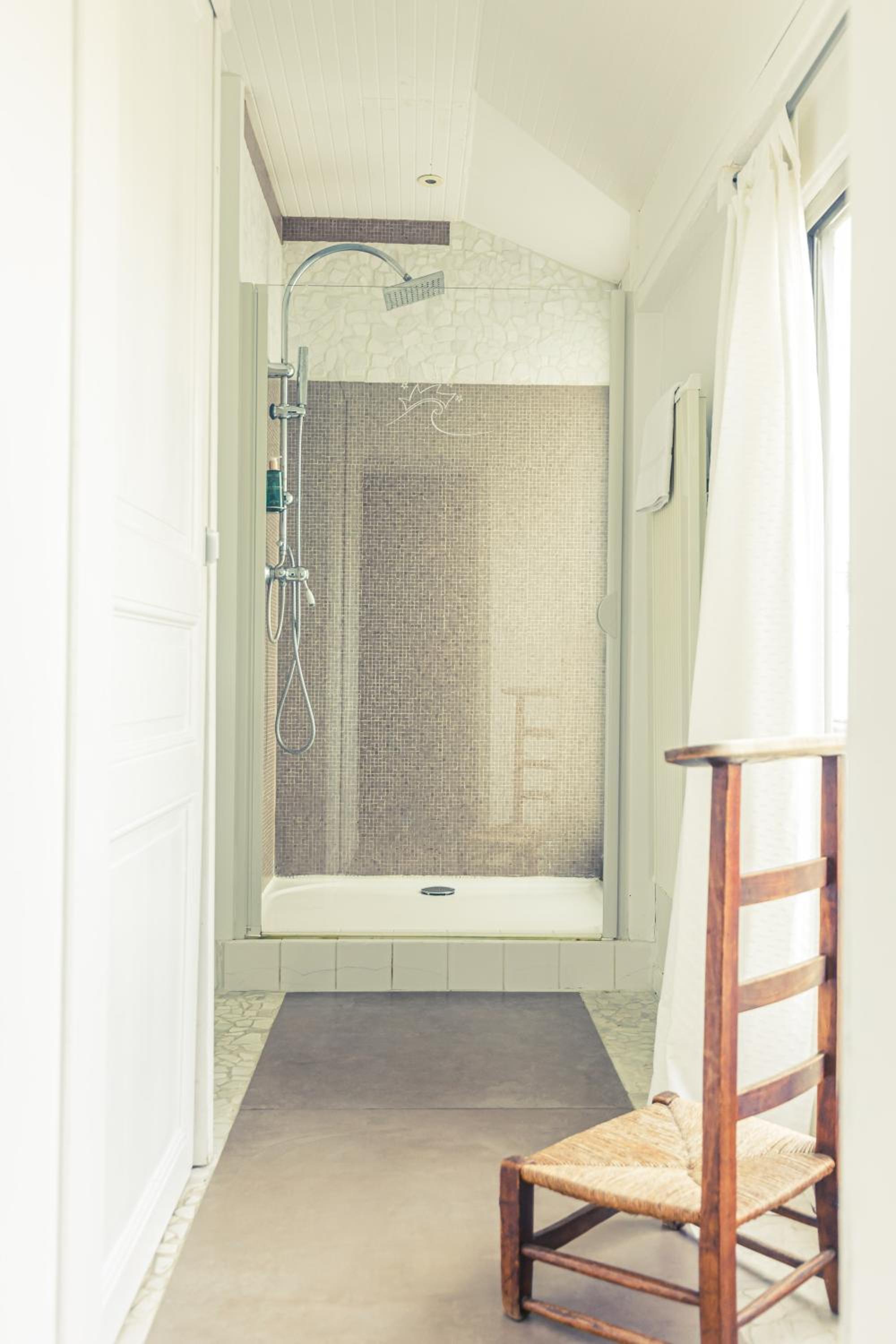 Family Room - Photo 3