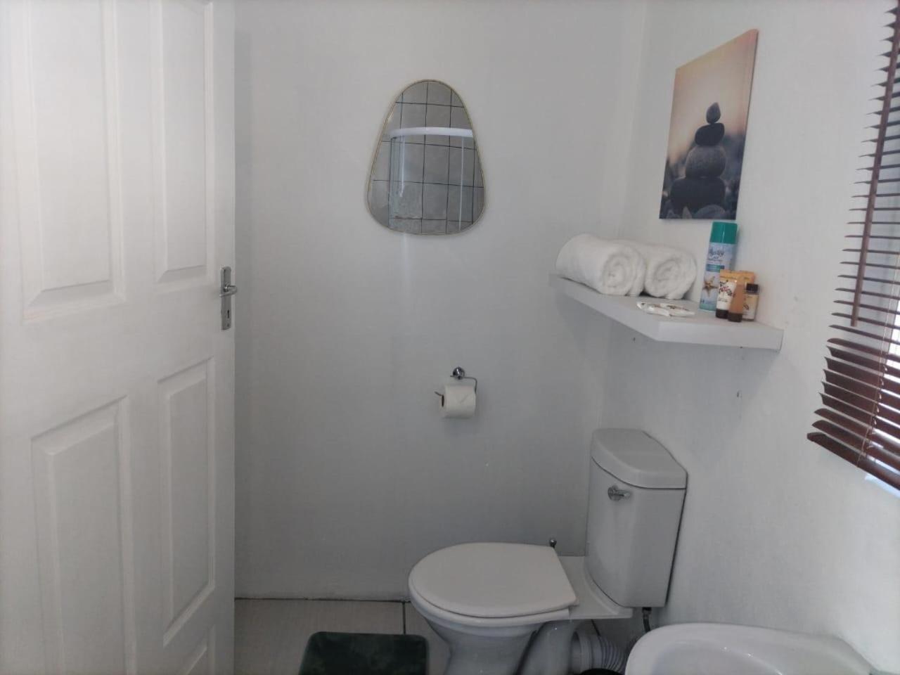 Double Room with Private Bathroom photo 3