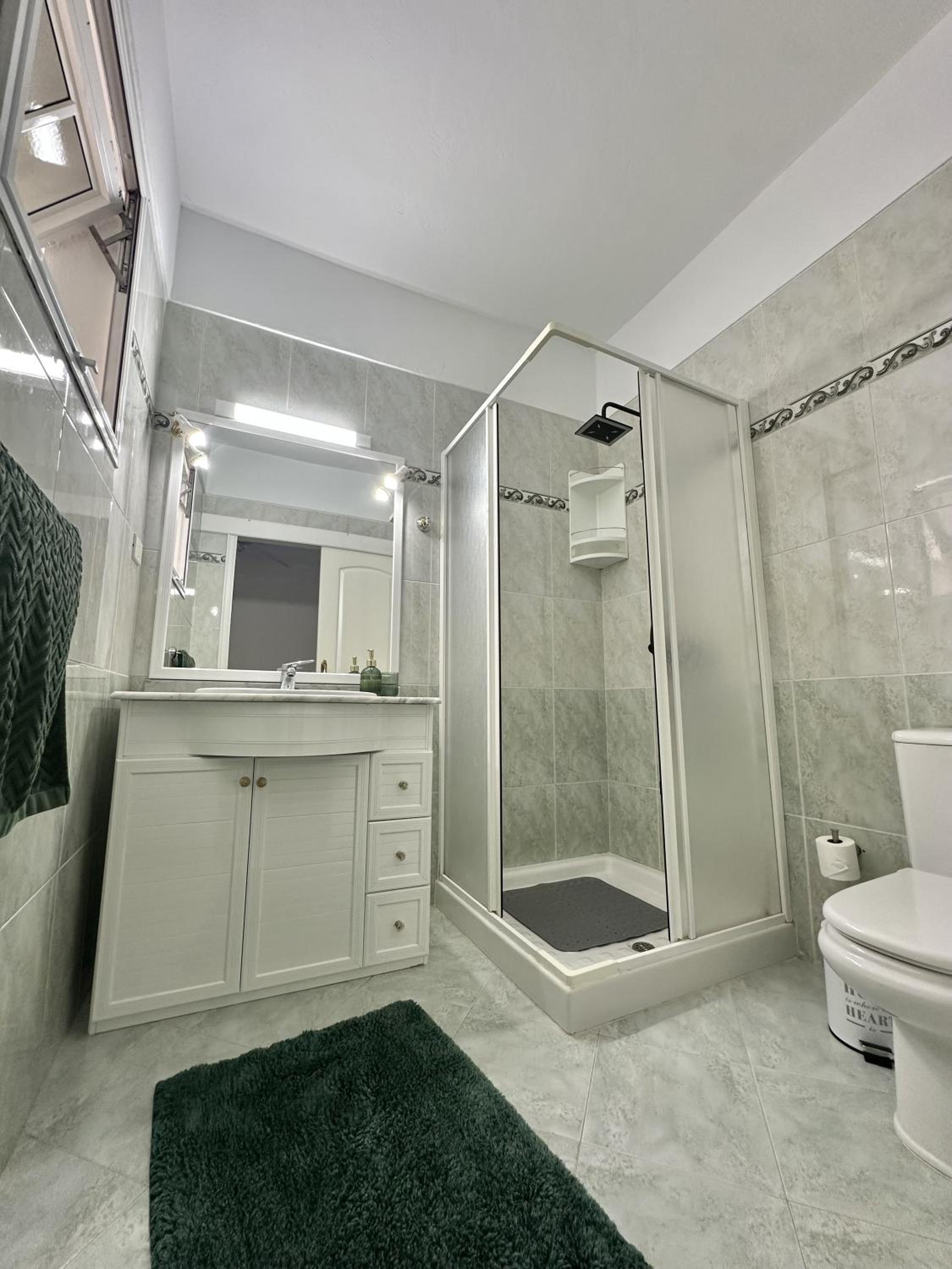 Three-Bedroom House - Photo 10