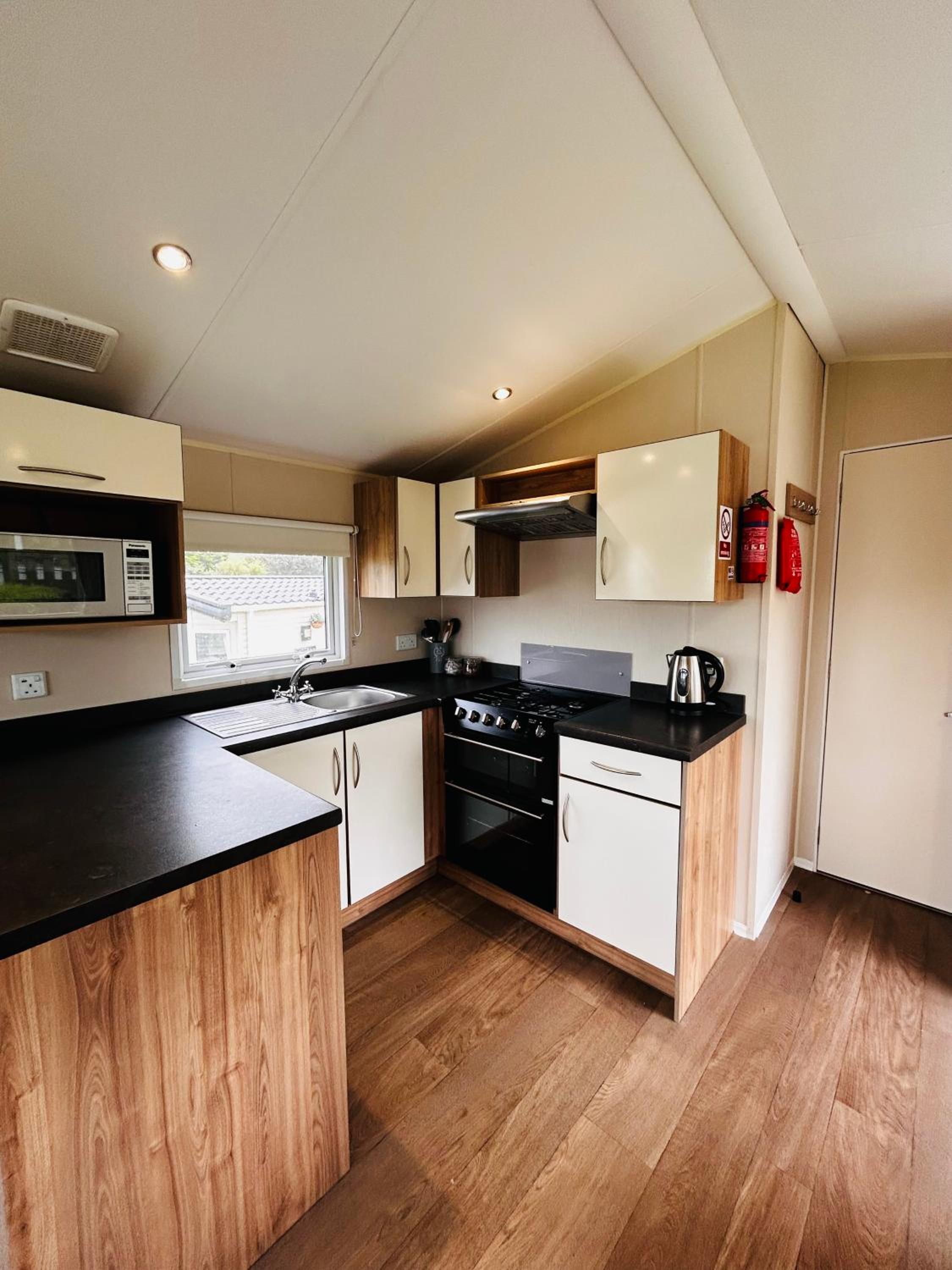 Caravan photo 2