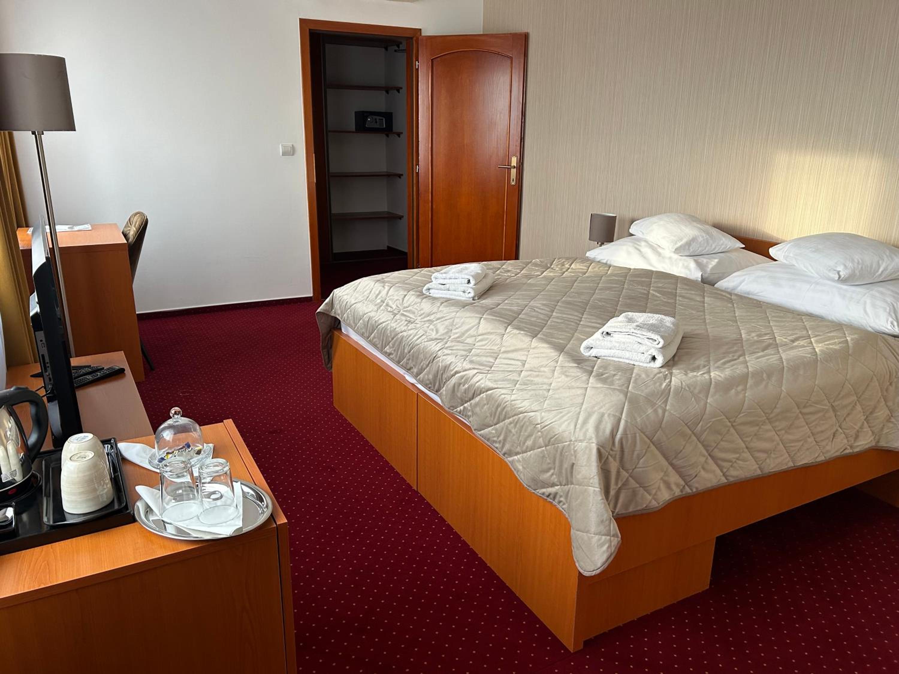 Standard Double Room - Photo 2