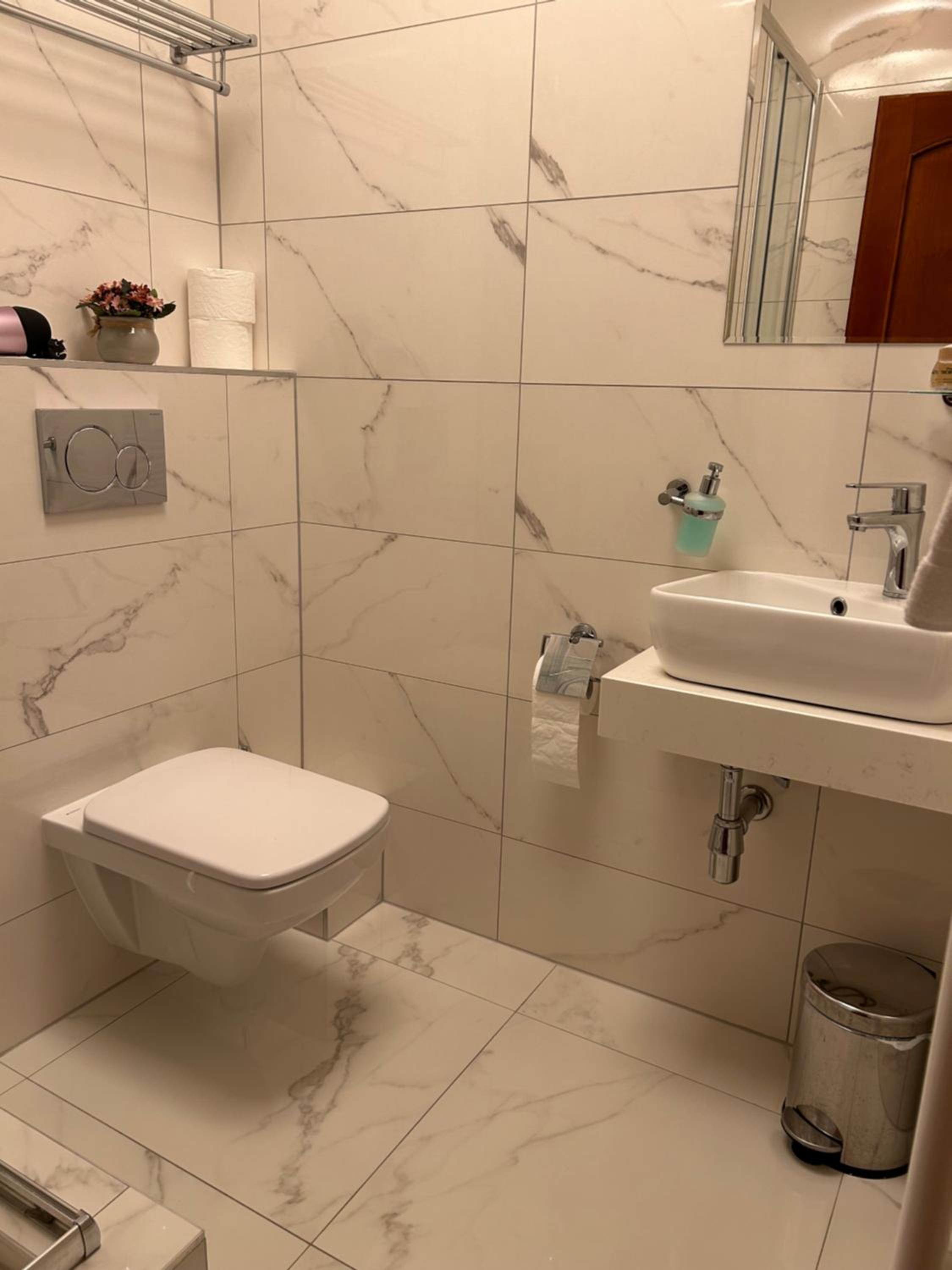 Standard Double Room - Photo 3