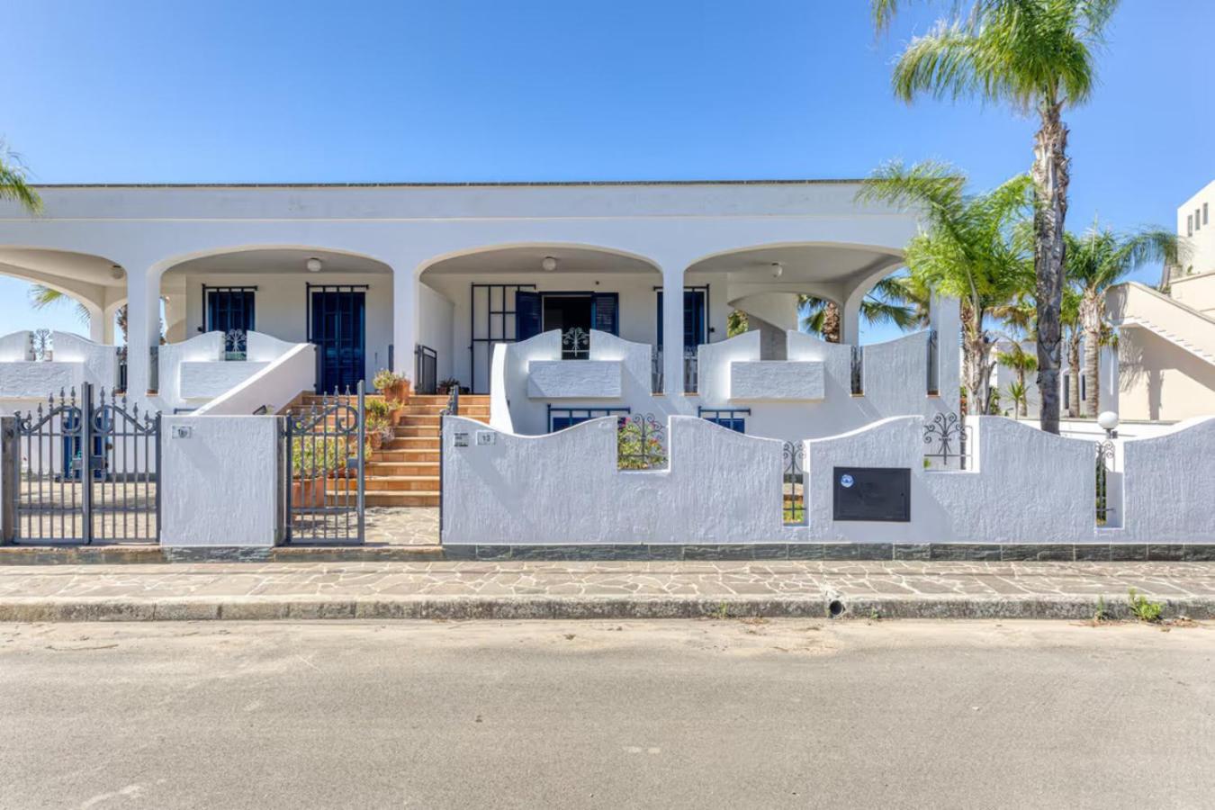 Three-Bedroom Villa photo 1