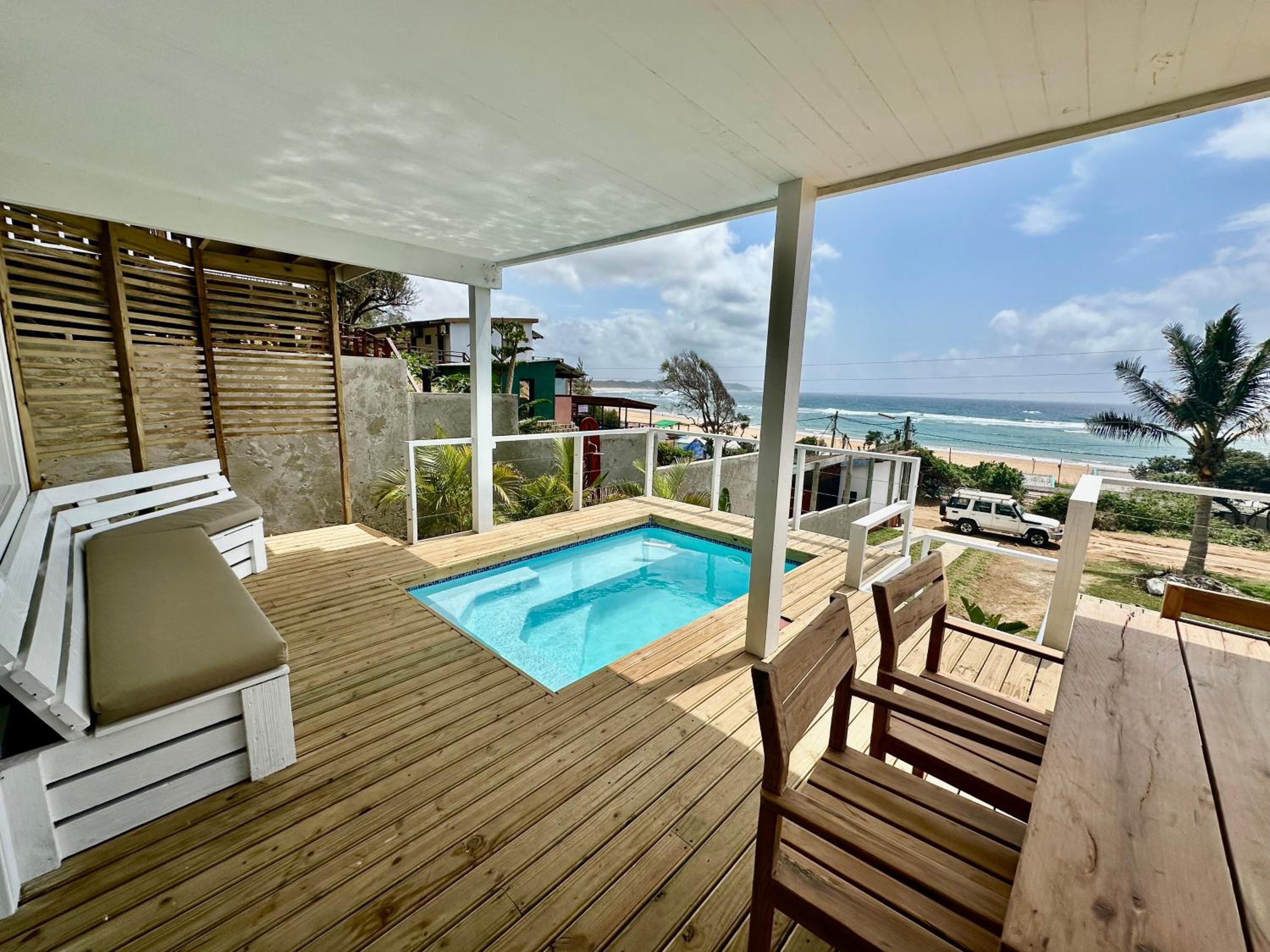 Five-Bedroom House photo 1