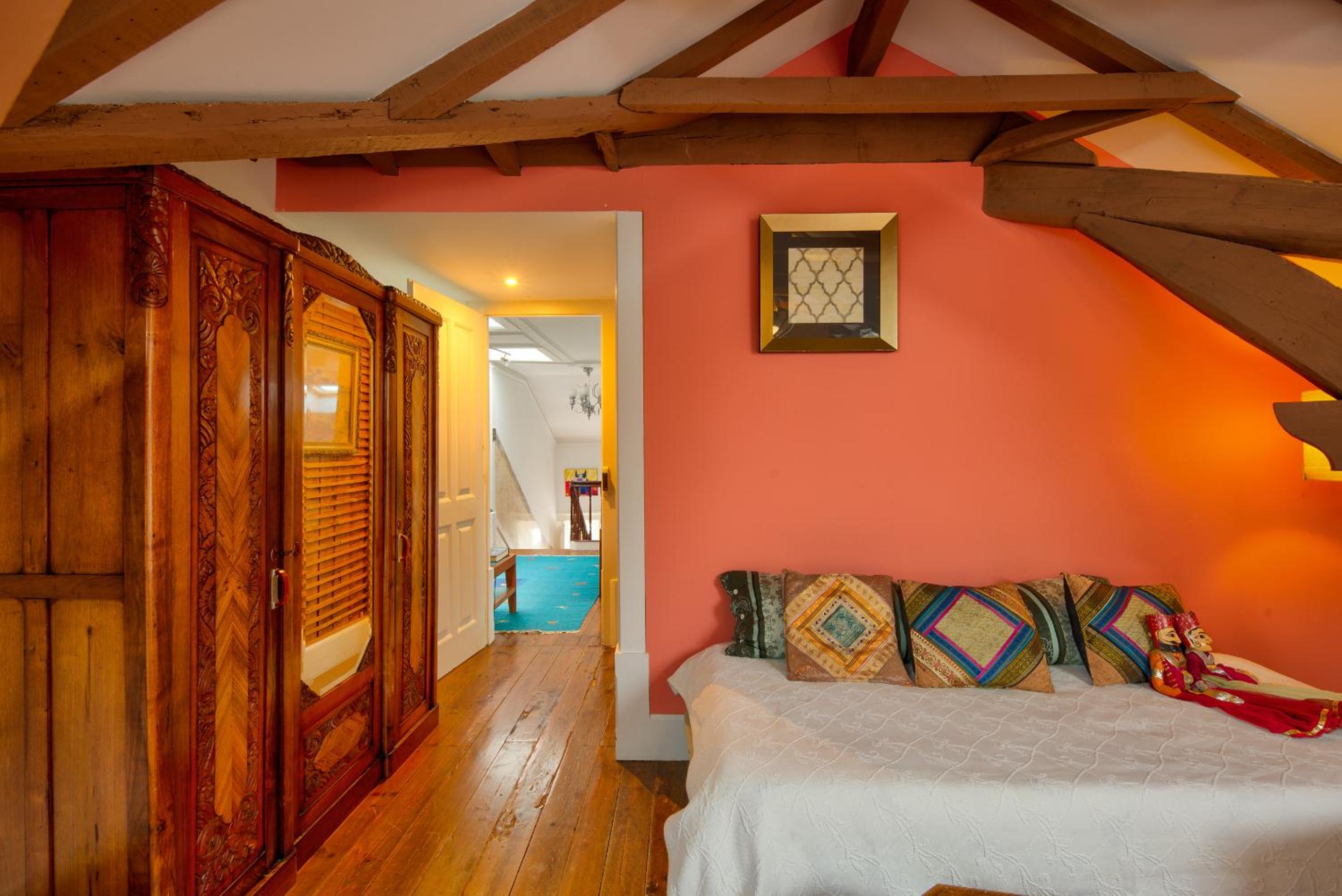Standard Suite - Photo 5