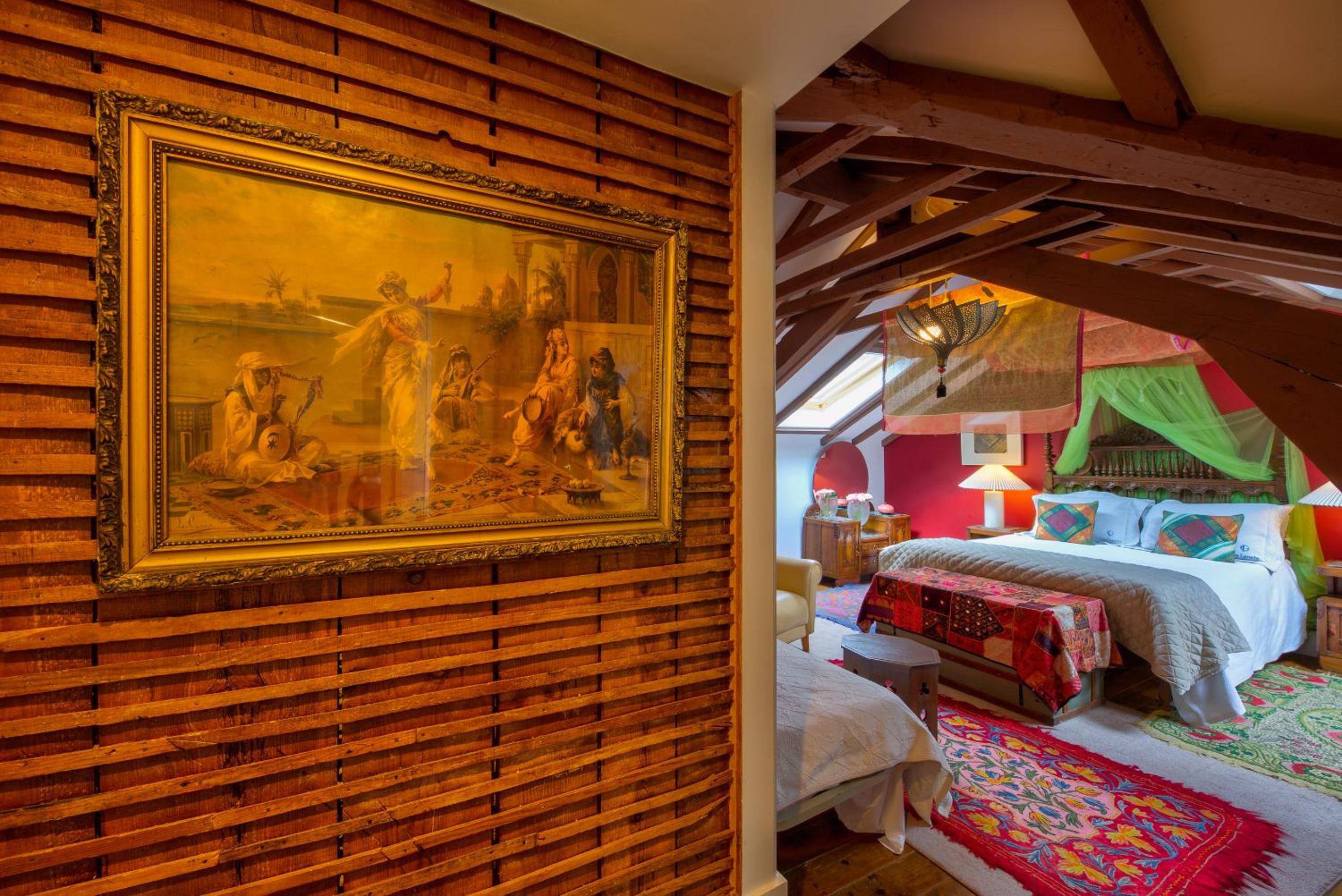 Standard Suite - Photo 2