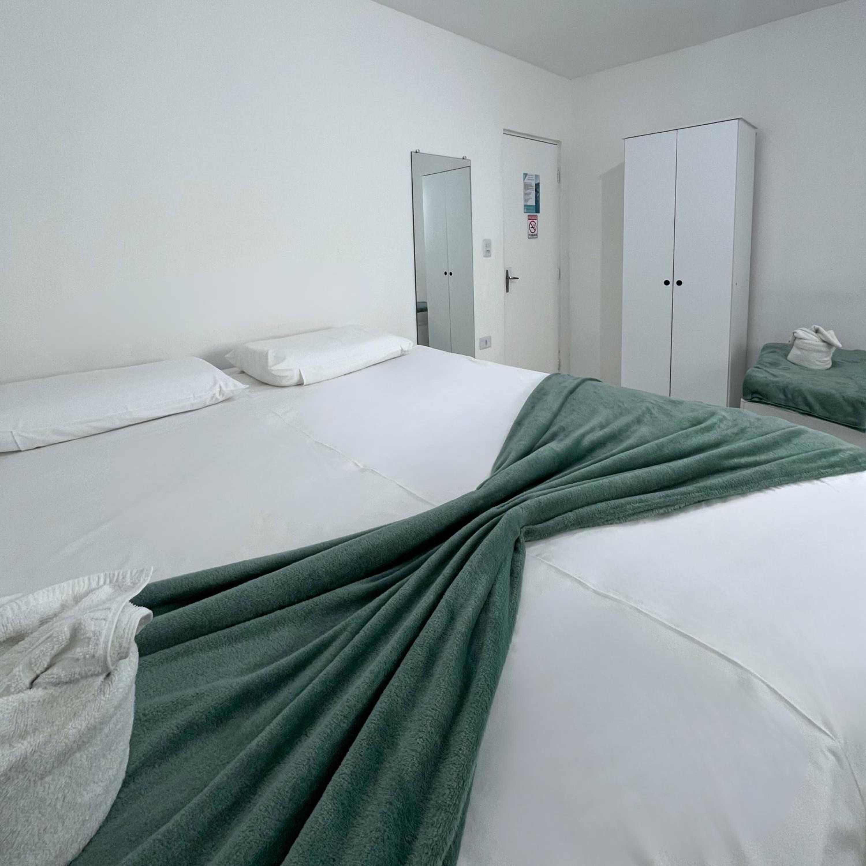 Standard Triple Room - Photo 6