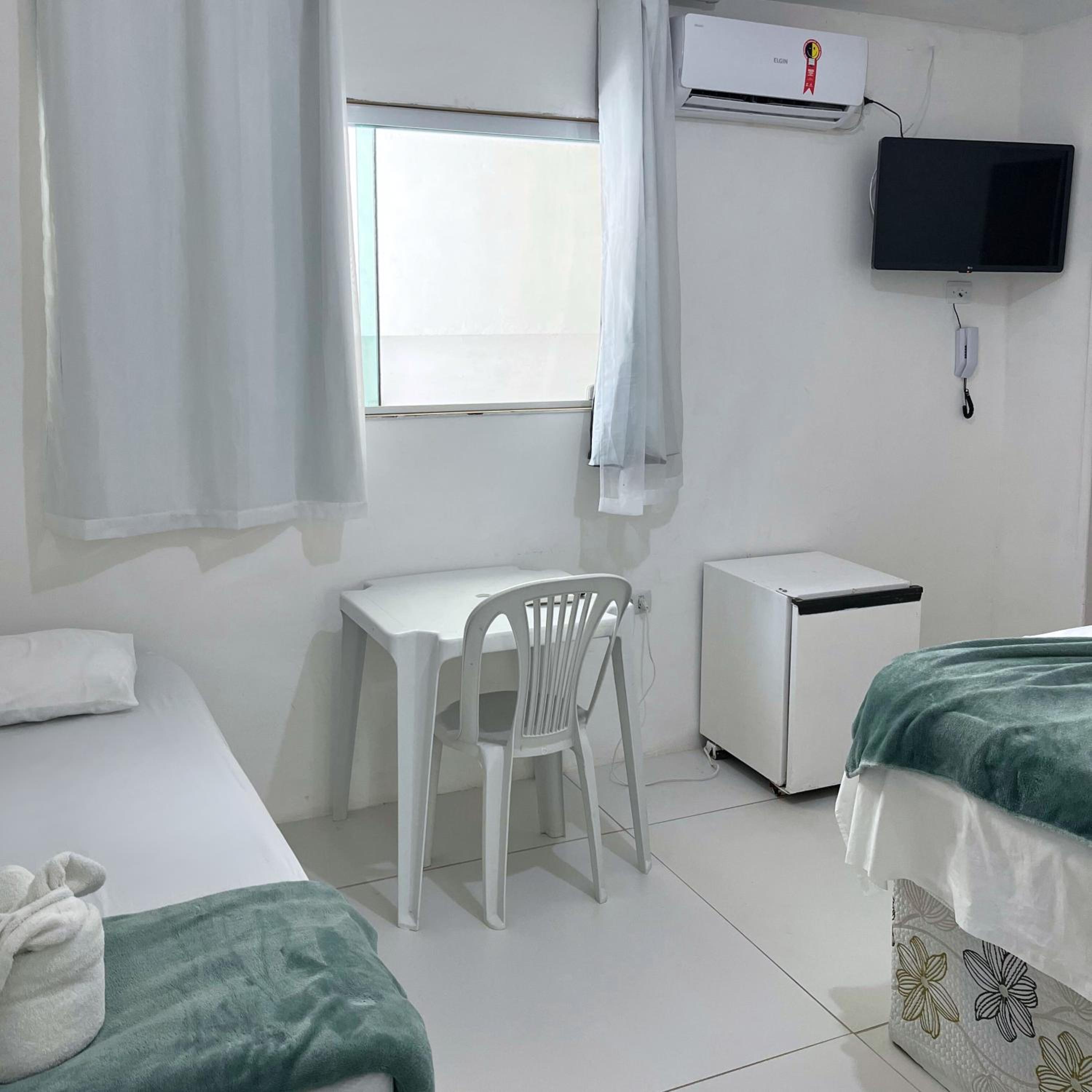 Standard Triple Room - Photo 7