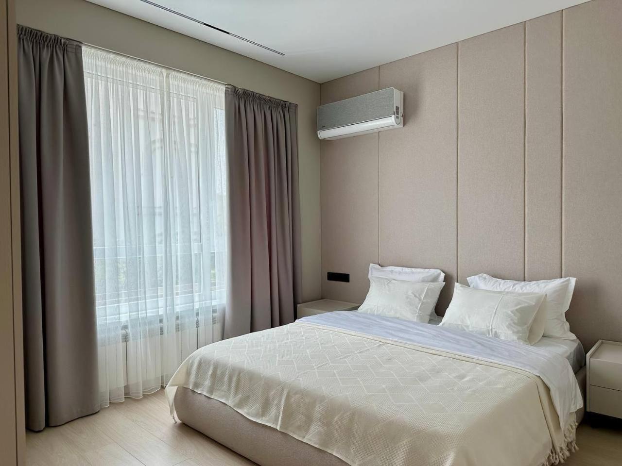 One-Bedroom House photo 2