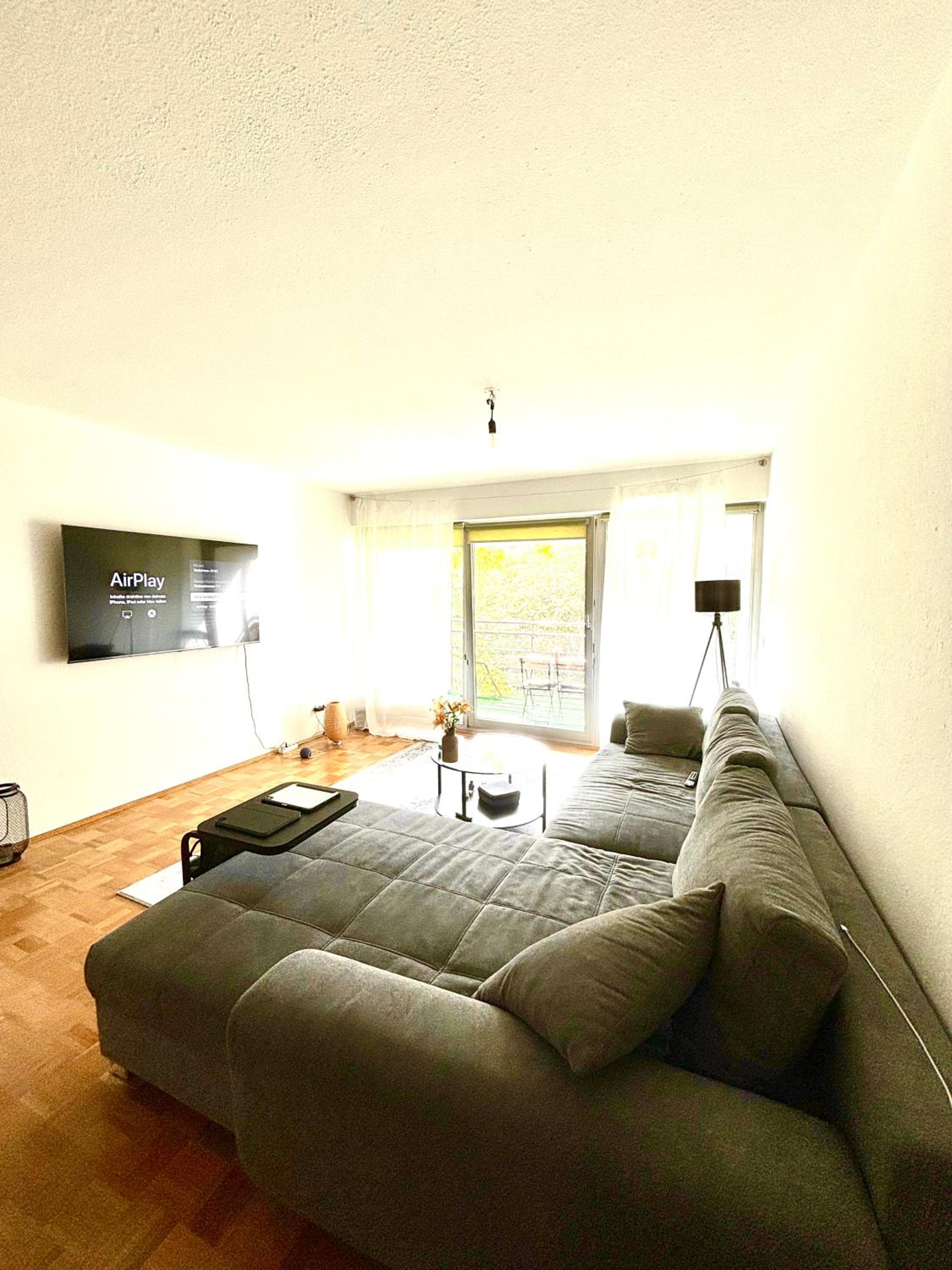 One-Bedroom Apartment with Balcony and City View photo 1