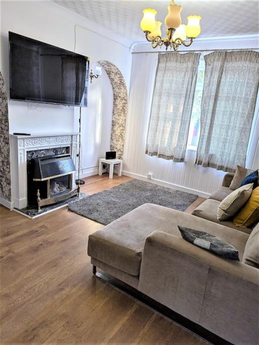 Three-Bedroom House photo 1