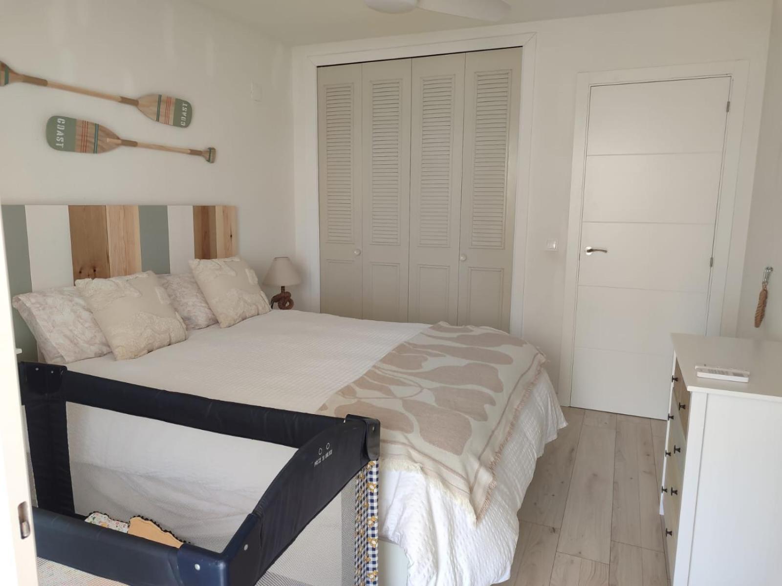 One-Bedroom Apartment with Sea View