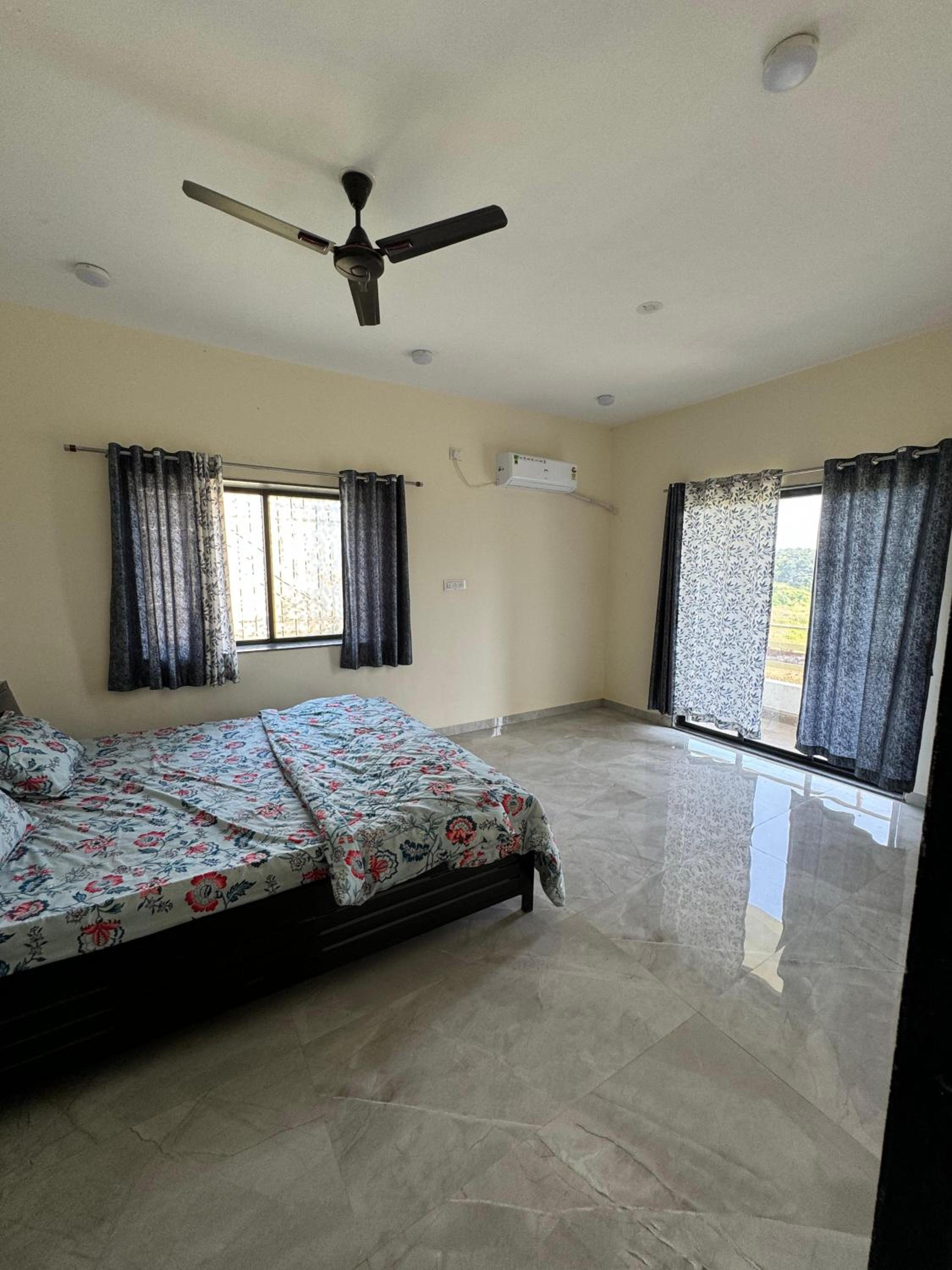 Villa photo 1