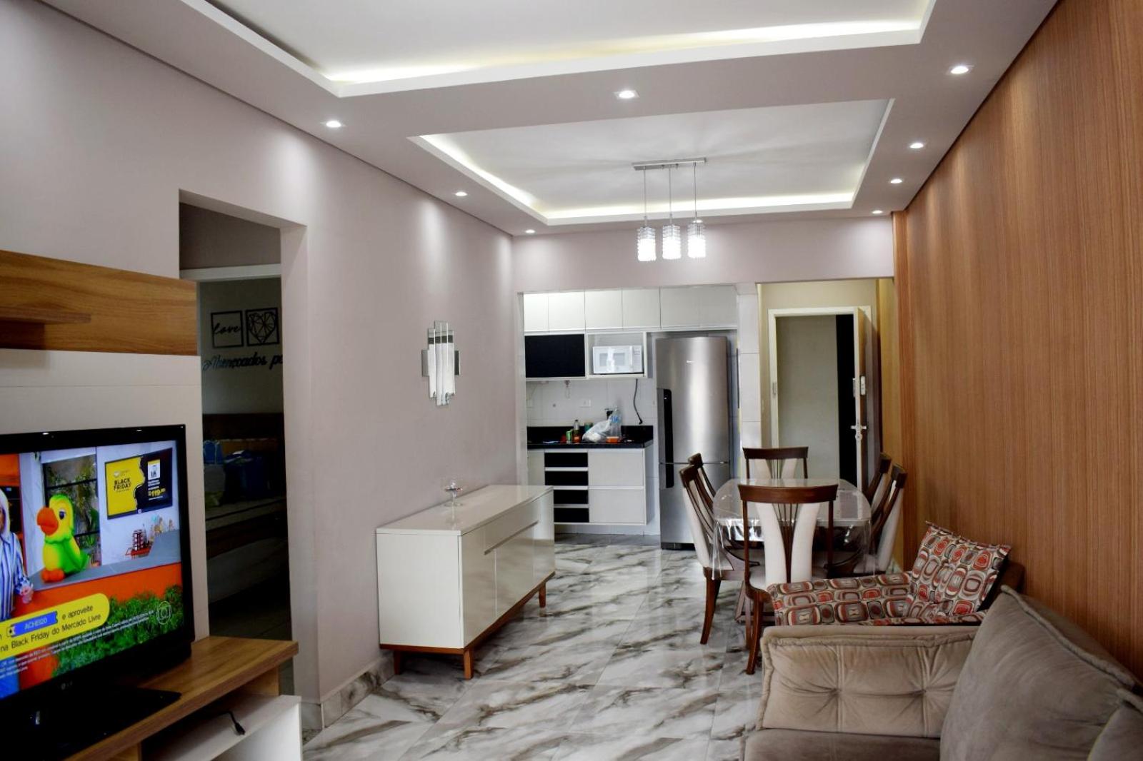Two-Bedroom Apartment with Balcony and Terrace photo 2