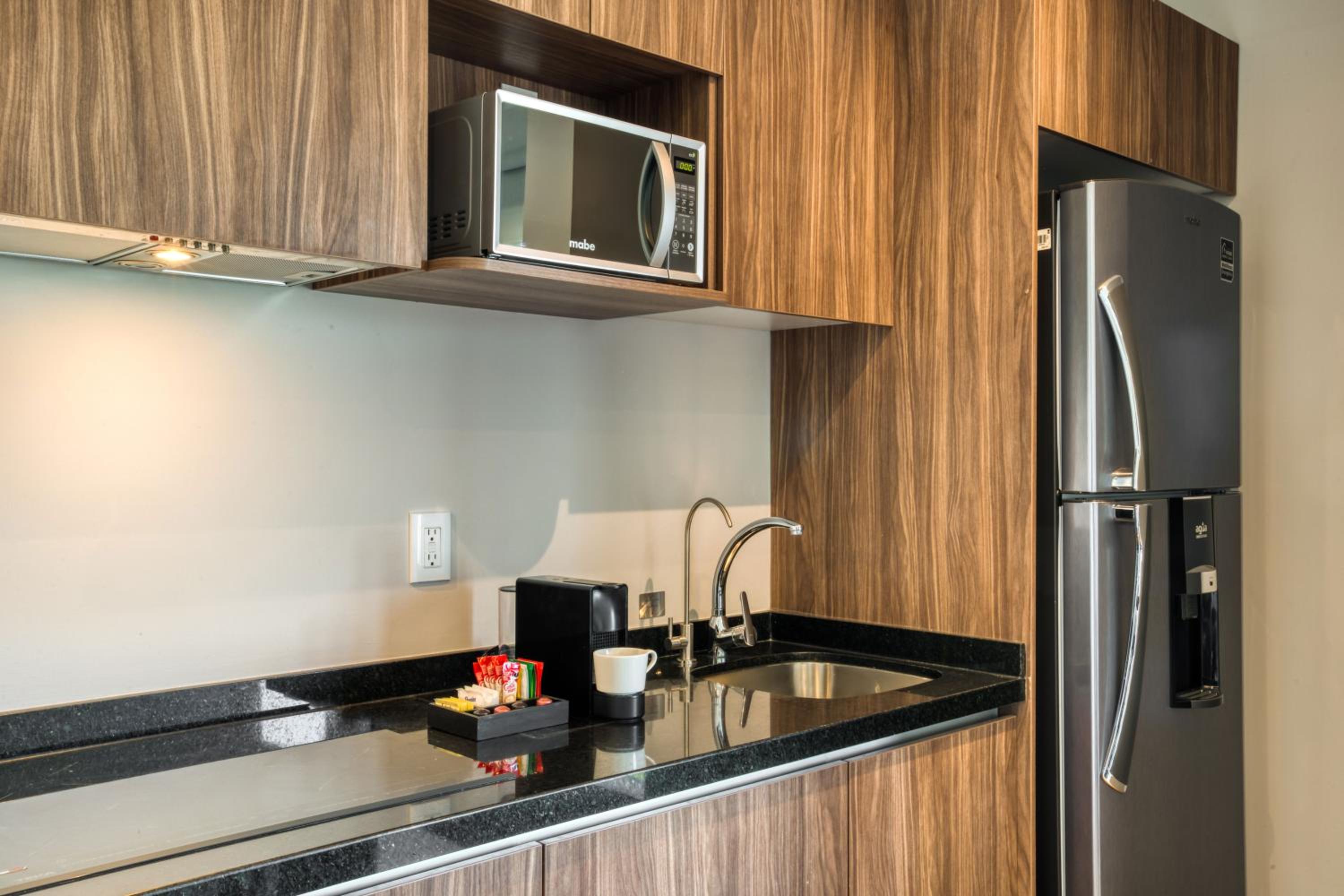 Apartment with City View photo 3